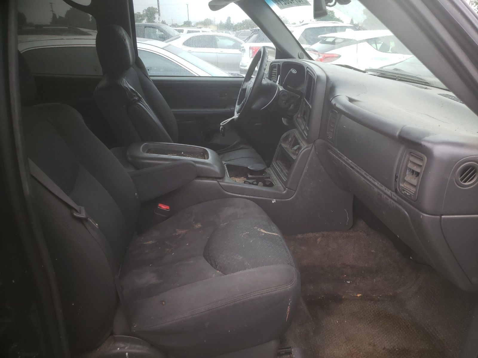 Photo 5 from auction – 2003 CHEVROLET AVALANCHE with VIN 3GNEC13T23G141068