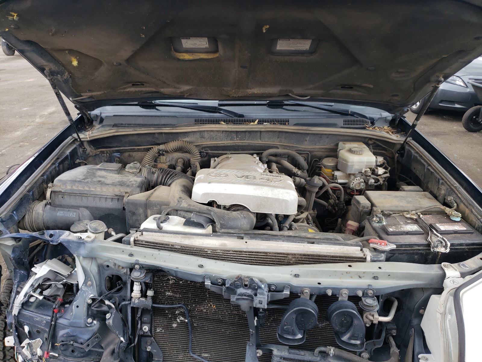Zdjęcie 7 z aukcji – 2004 TOYOTA 4RUNNER LI z VIN JTEBT17R048014039