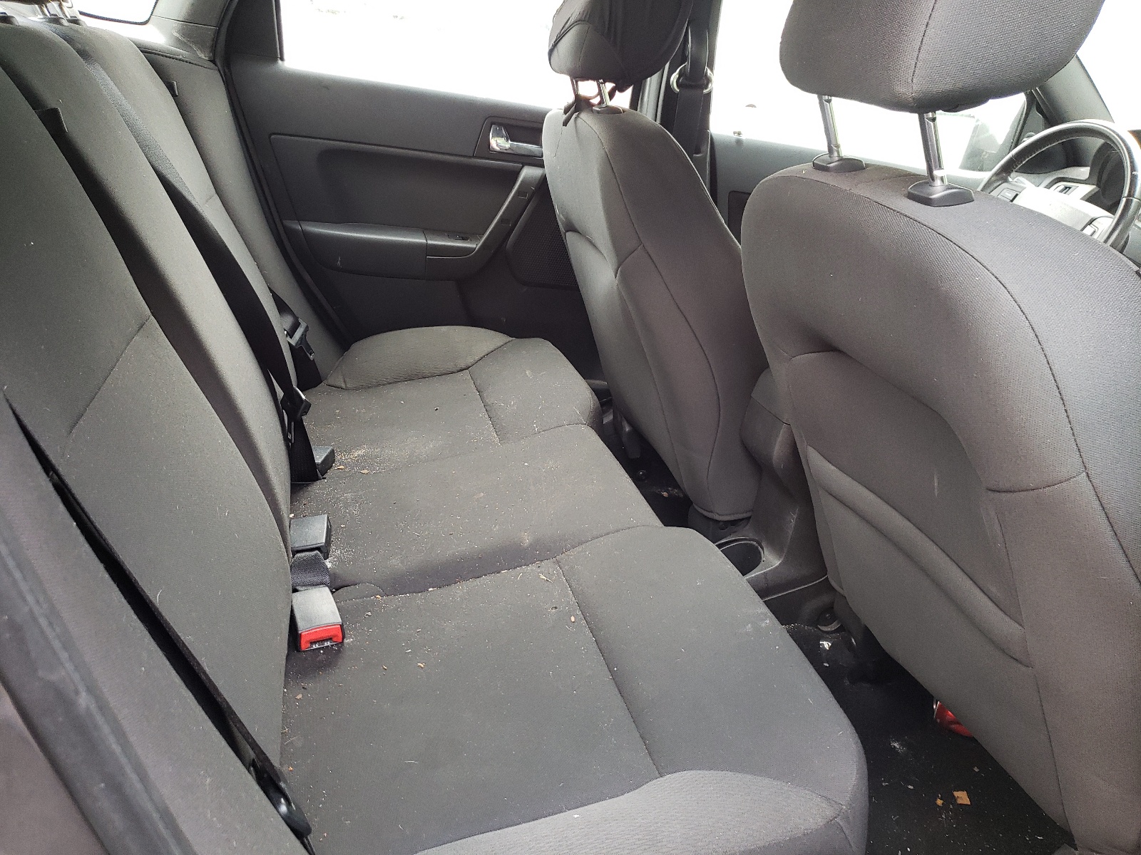Photo 6 from auction – 2010 FORD FOCUS SES with VIN 1FAHP3GN4AW245471