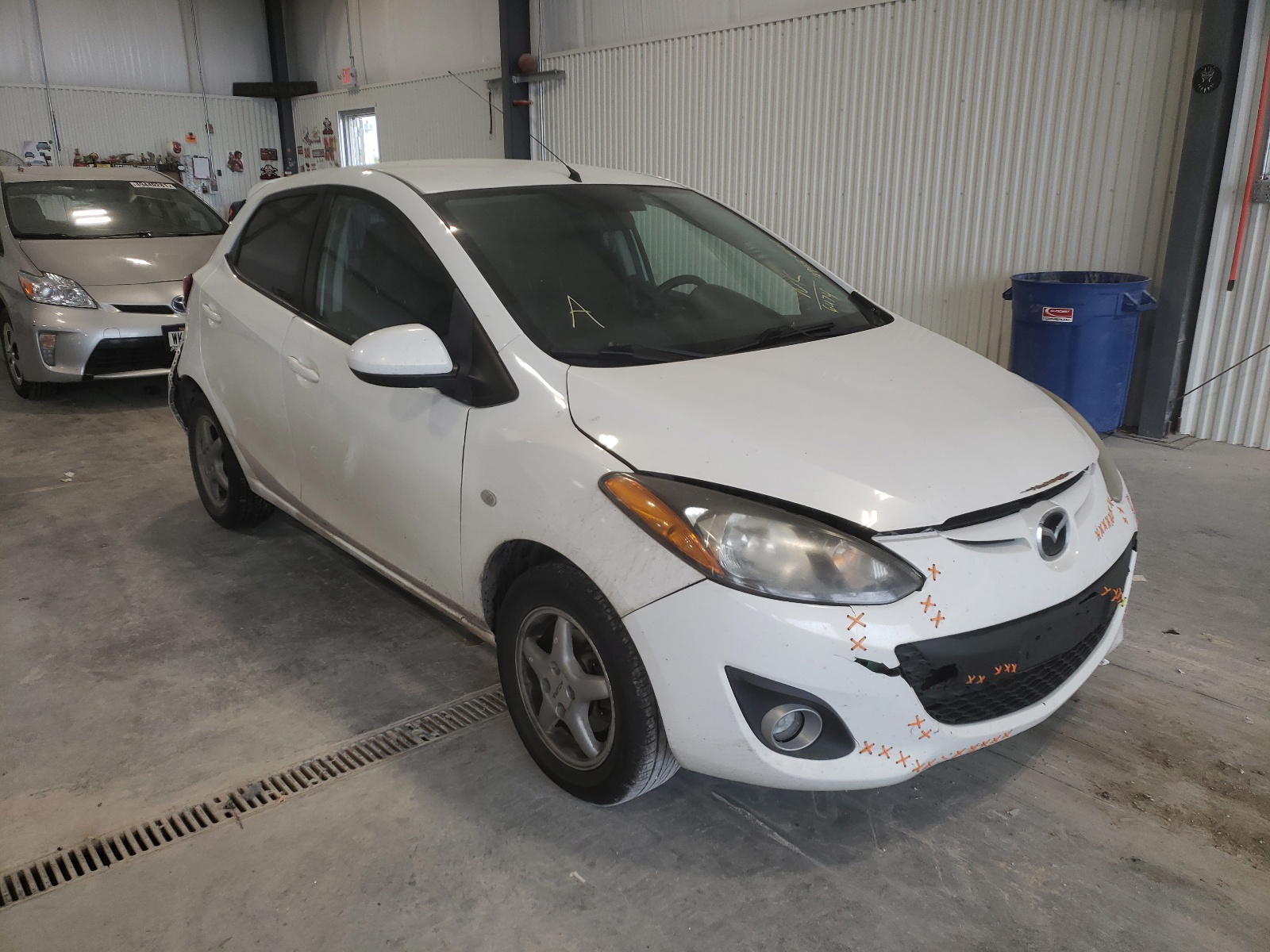 MAZDA 2 2013 with VIN JM1DE1LY6D0166474 - Photo from auction