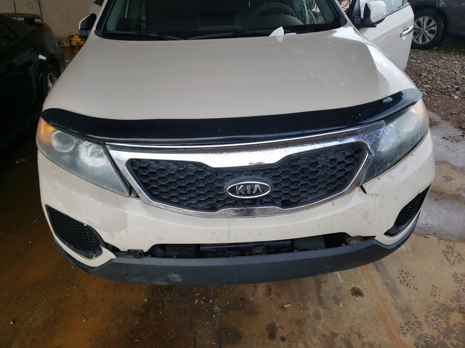 Photo 7 from auction – 2011 KIA SORENTO BA with VIN 5XYKT3A17BG135515