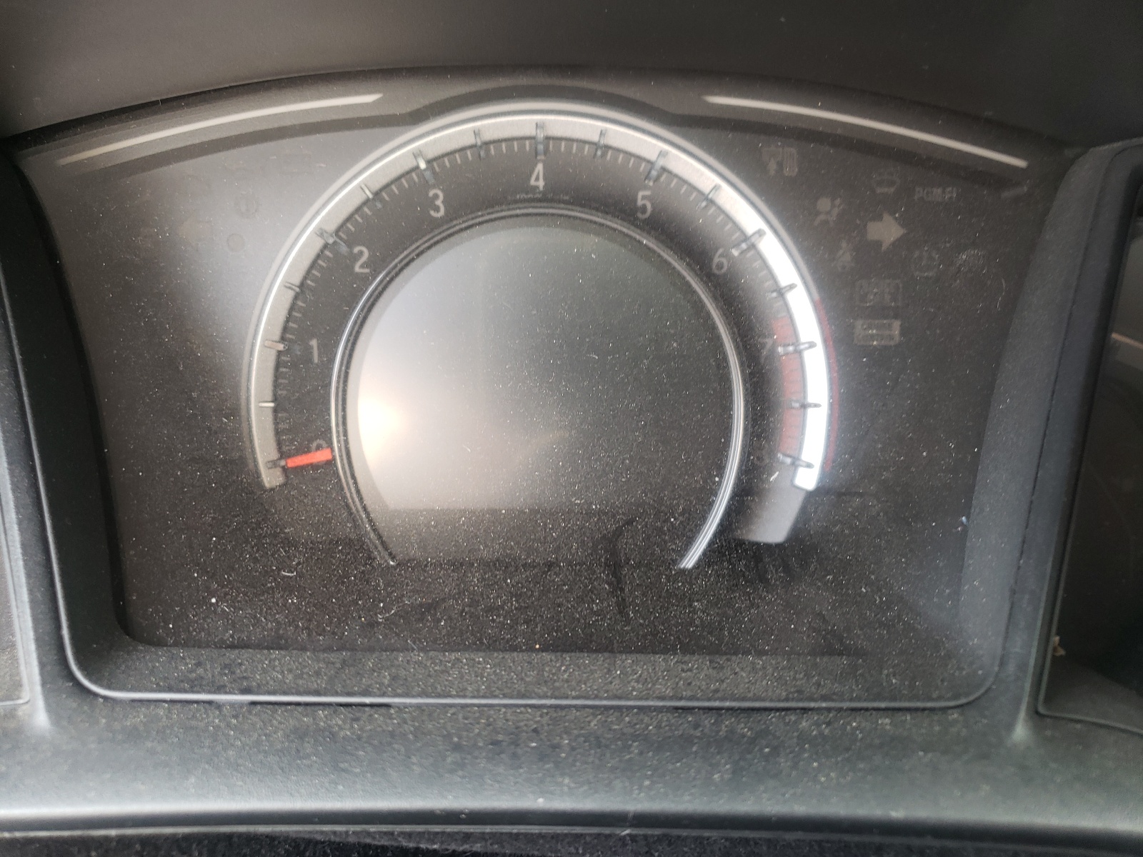 Photo 8 from auction – 2018 HONDA CIVIC LX with VIN 19XFC2F58JE007383