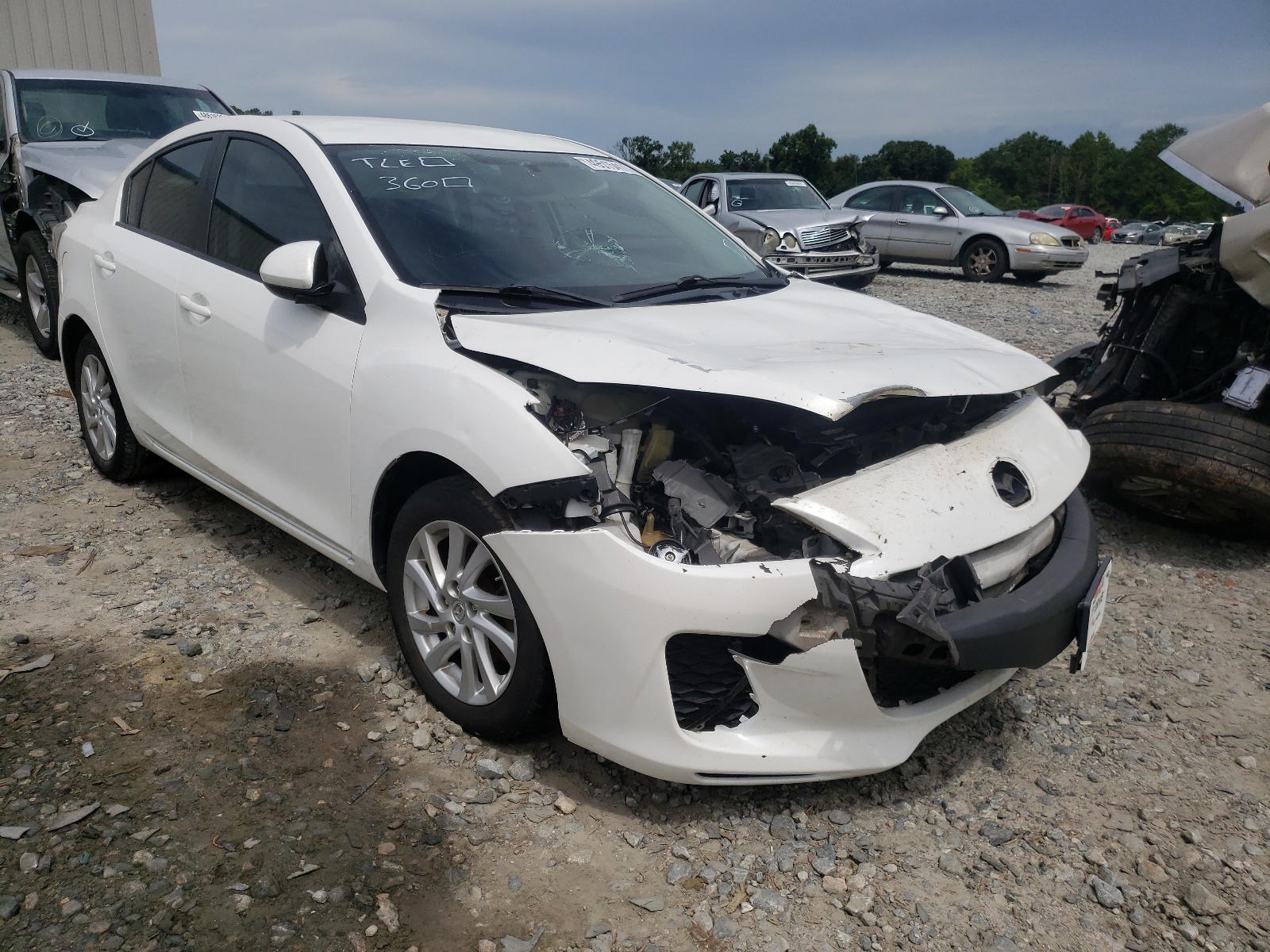 MAZDA 3 I 2012 with VIN JM1BL1V83C1566754 - Photo from auction