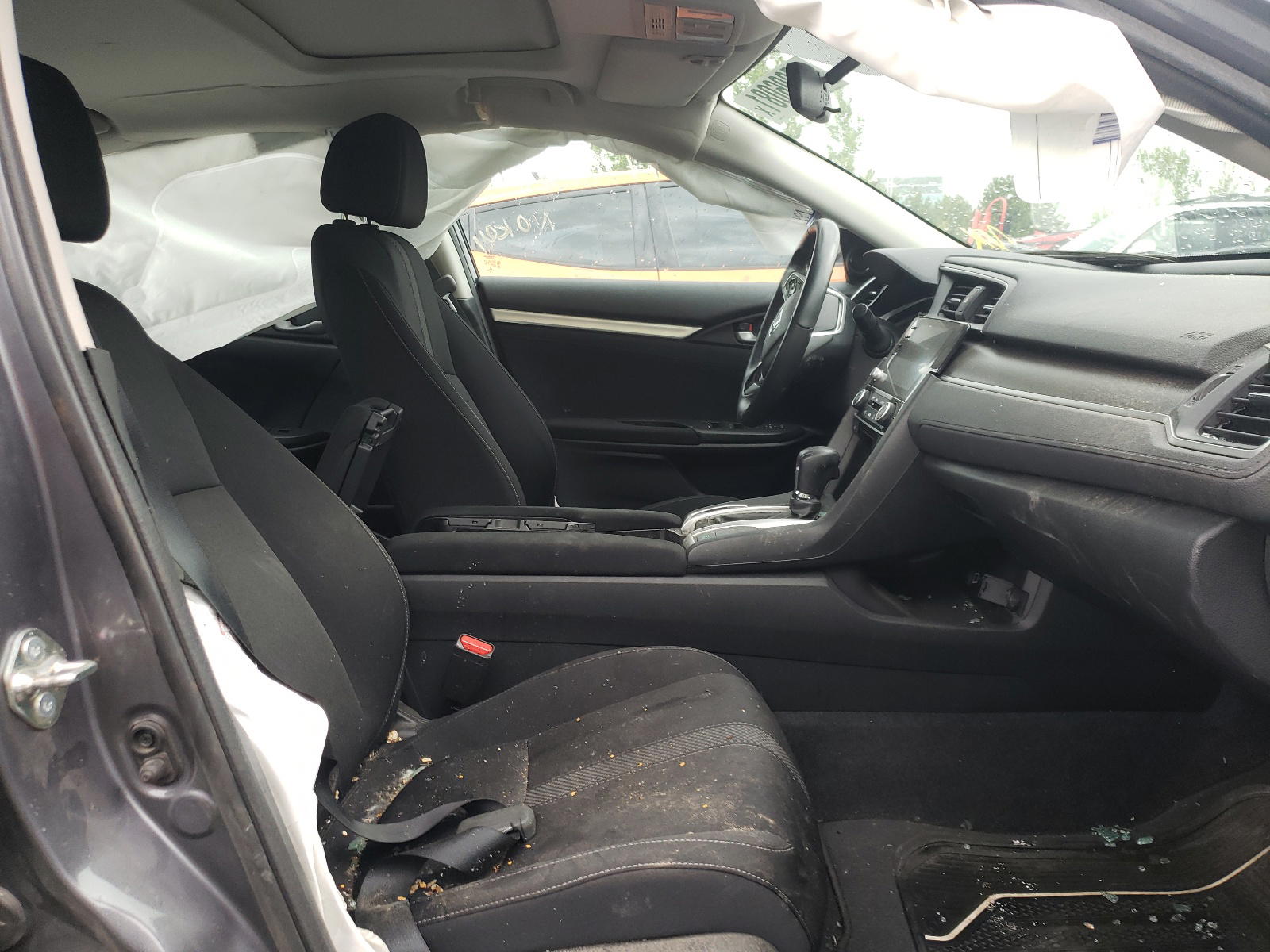 Photo 5 from auction – 2019 HONDA CIVIC EX with VIN 2HGFC2F71KH005354