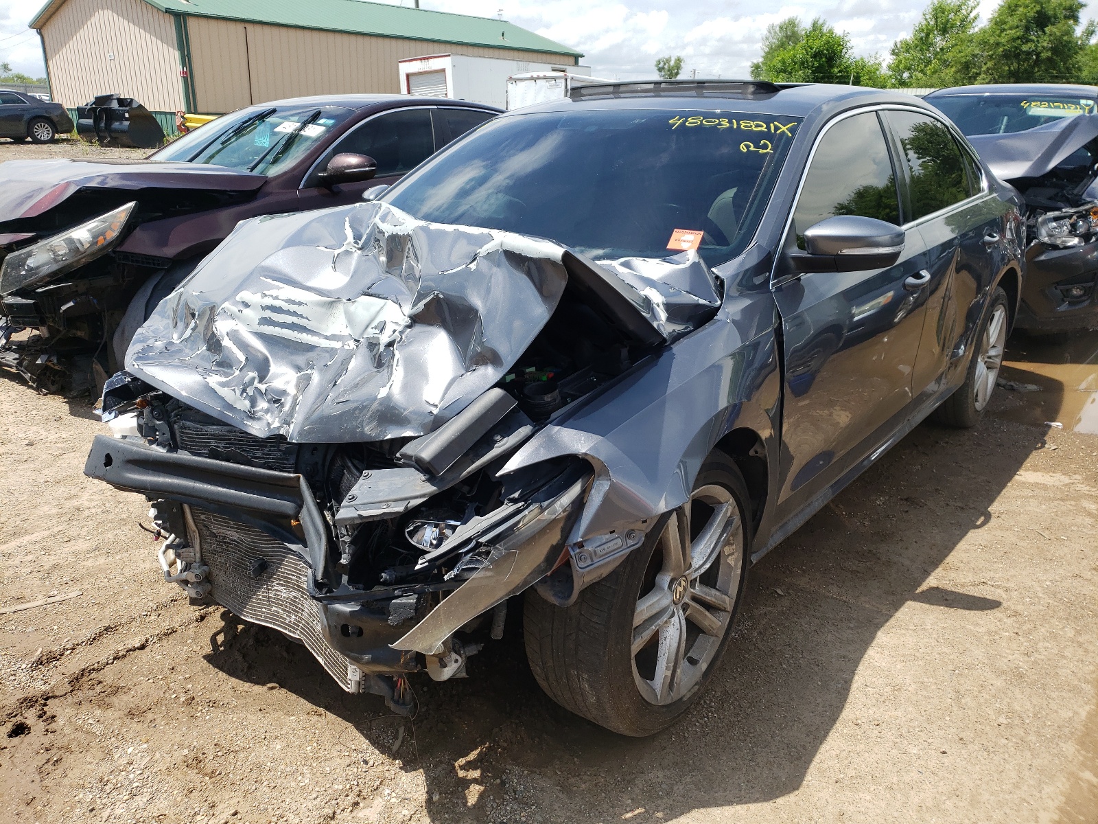 Photo 2 from auction – 2014 VOLKSWAGEN PASSAT SE with VIN 1VWBN7A35EC069894