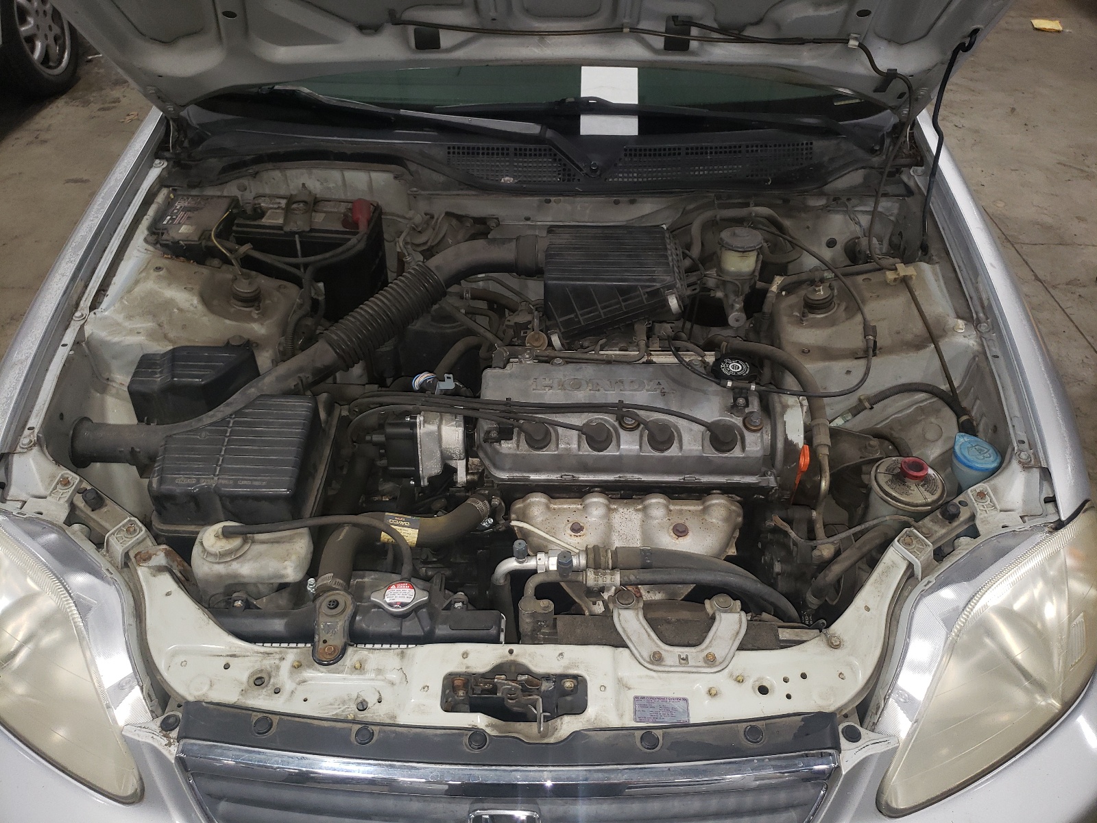Photo 7 from auction – 1999 HONDA CIVIC BASE with VIN 2HGEJ6615XH508364