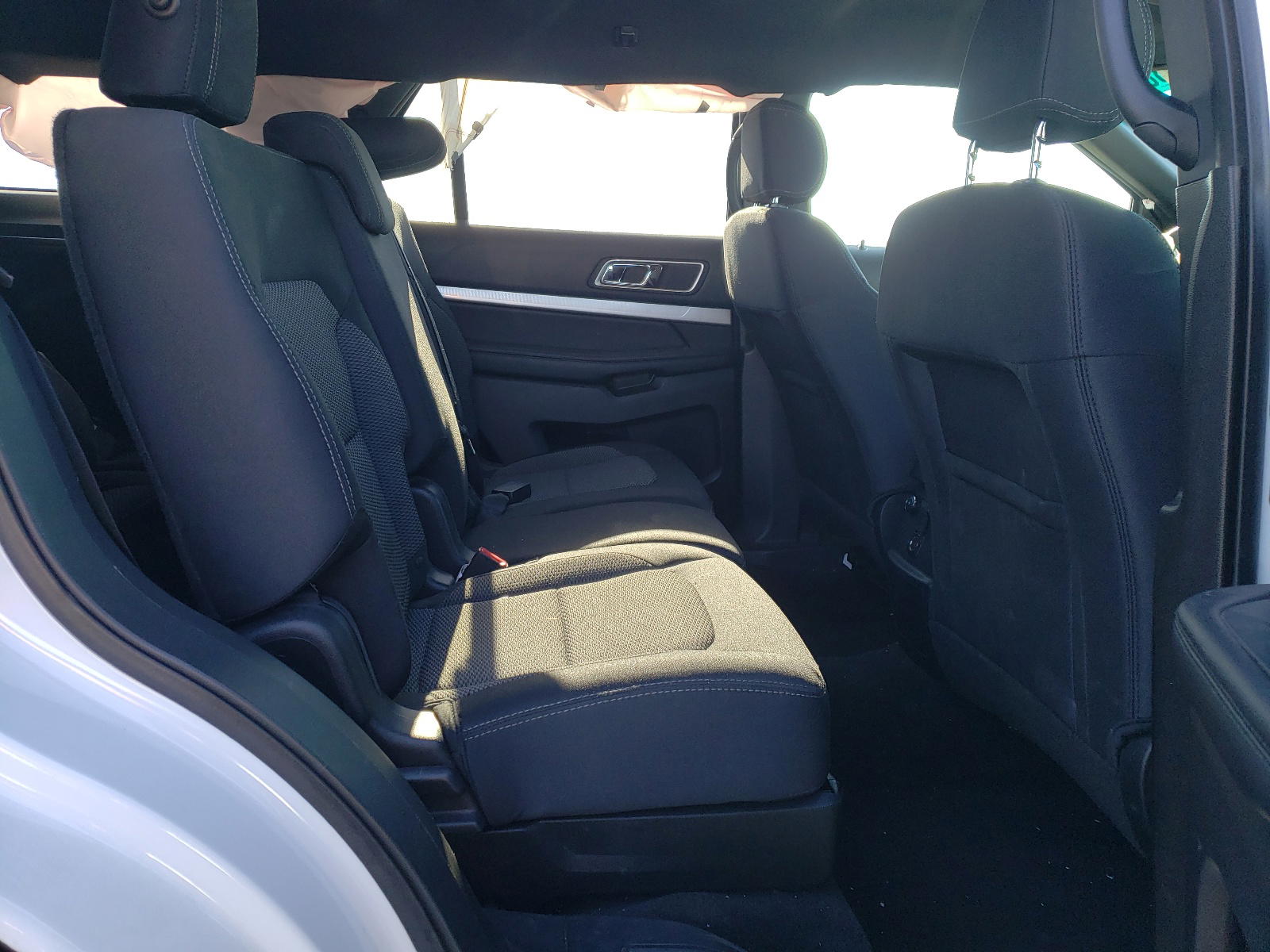 Photo 6 from auction – 2016 FORD EXPLORER X with VIN 1FM5K8D8XGGB55361