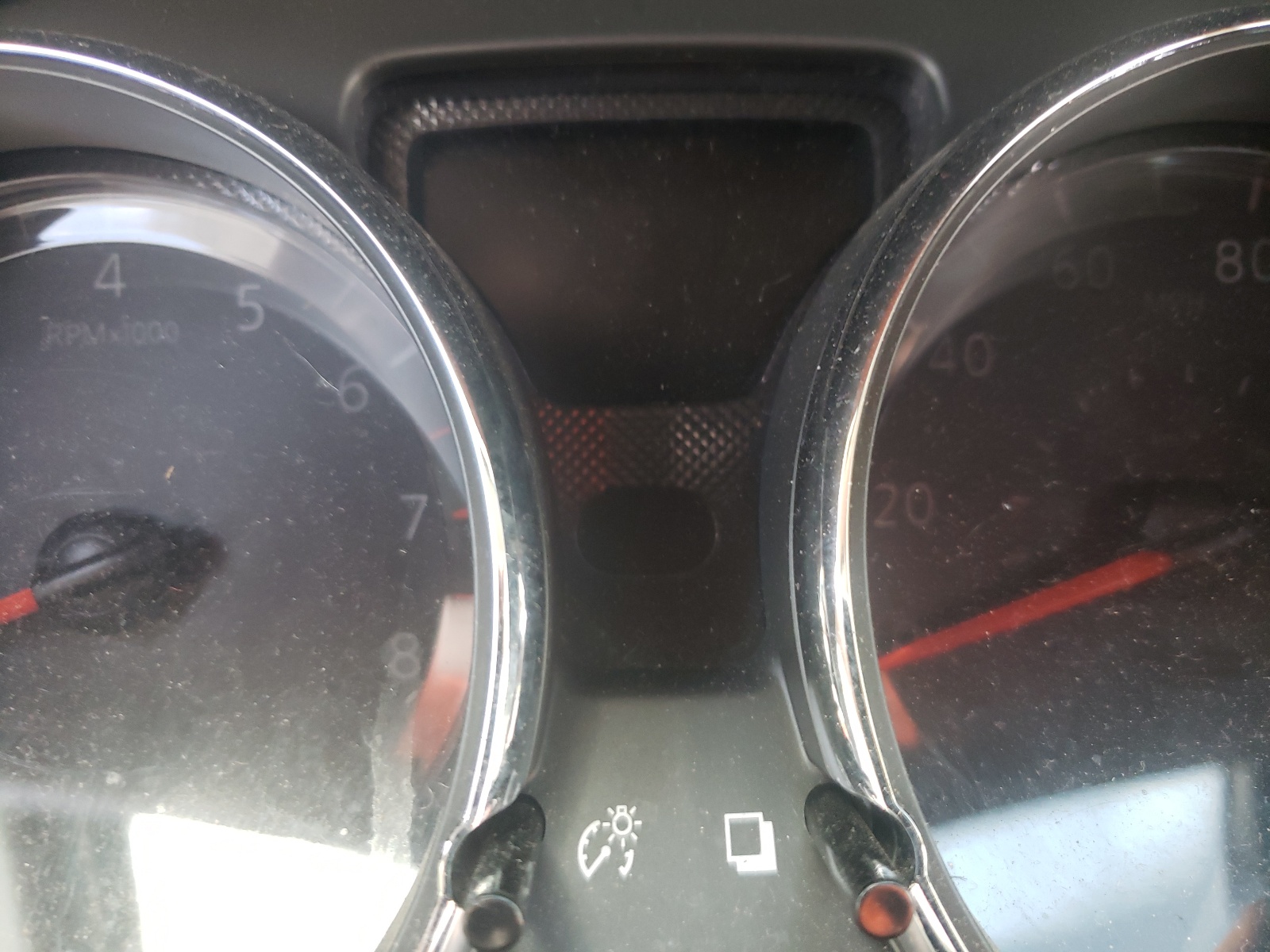 Photo 8 from auction – 2019 NISSAN VERSA S with VIN 3N1CN7AP5KL876347
