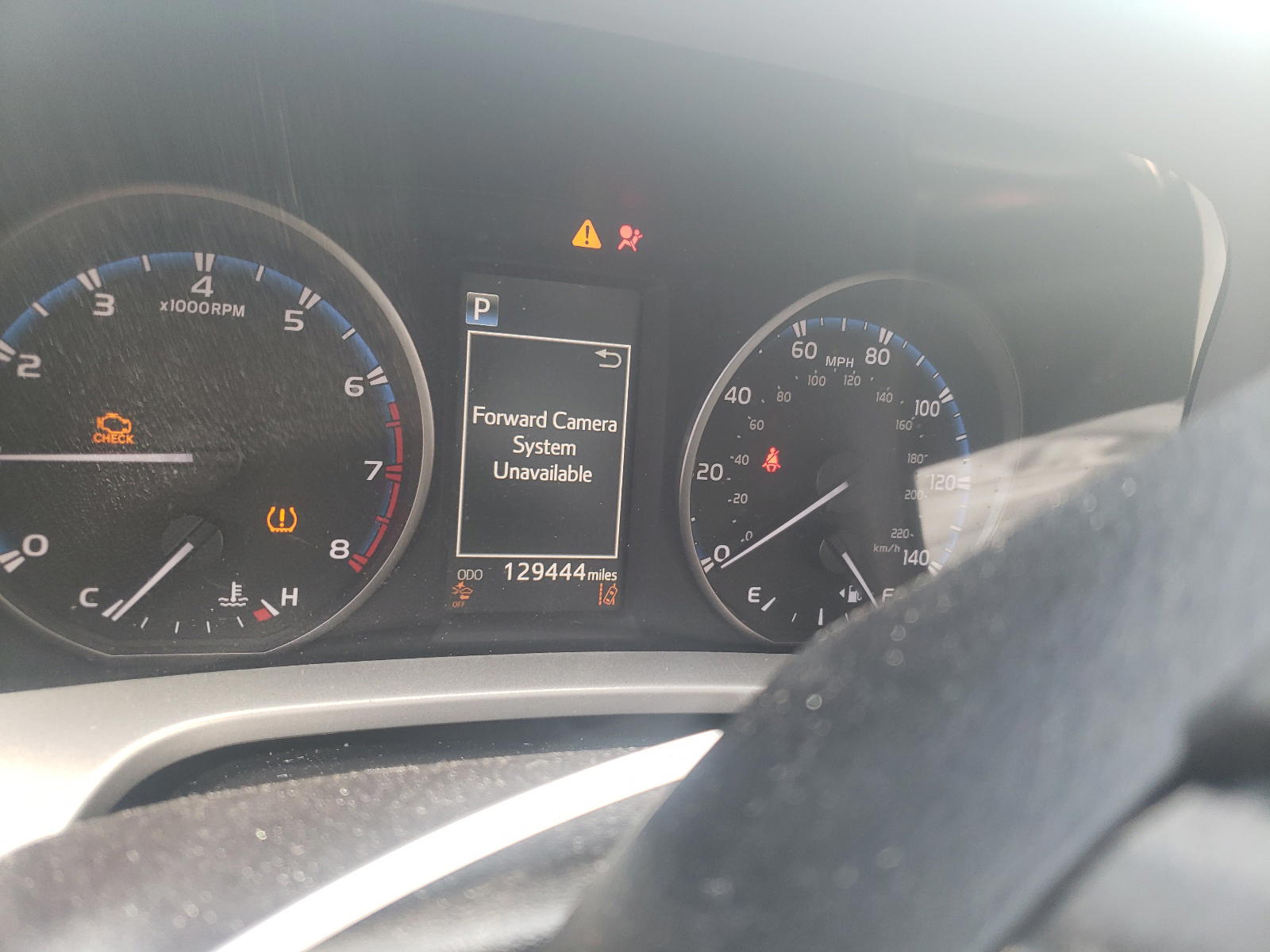 Photo 8 from auction – 2017 TOYOTA RAV4 LE with VIN 2T3BFREV9HW647634