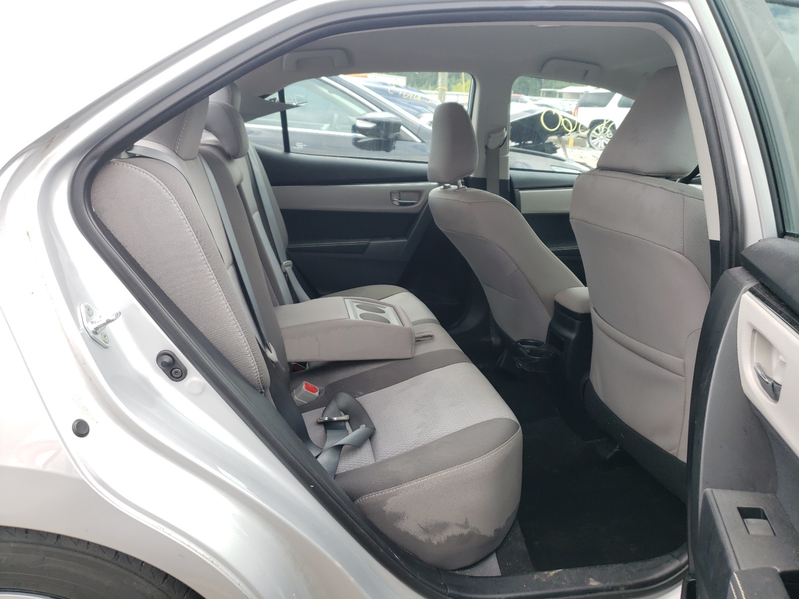 Photo 6 from auction – 2017 TOYOTA COROLLA L with VIN 2T1BURHE3HC754190