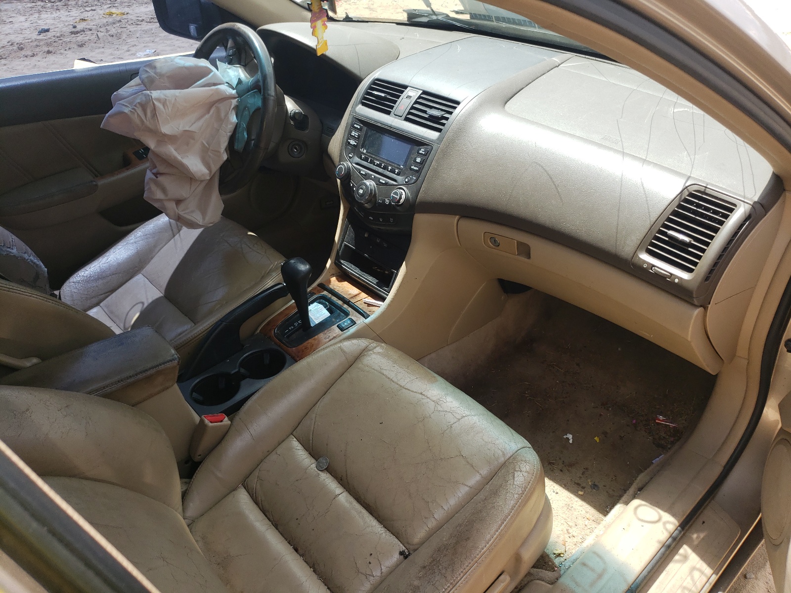 Photo 5 from auction – 2004 HONDA ACCORD EX with VIN 1HGCM66514A078019