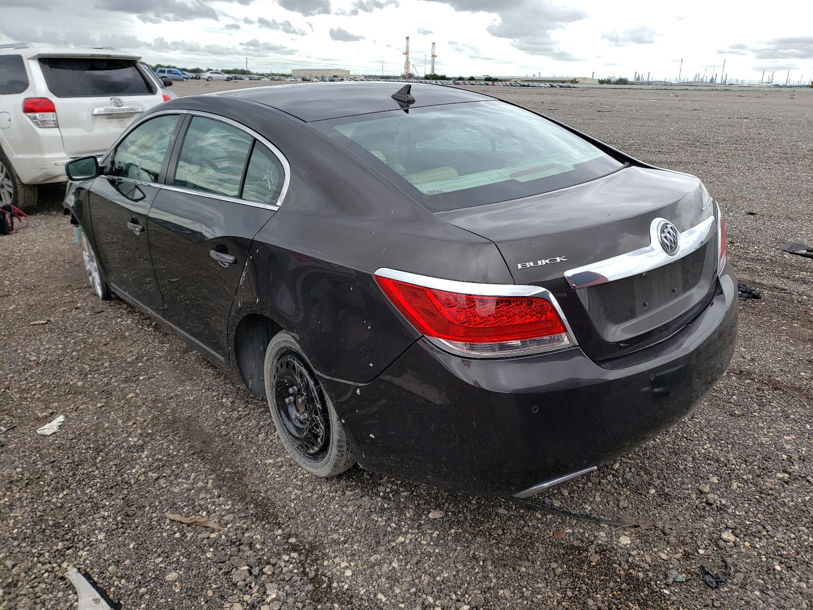 Photo 3 from auction – 2013 BUICK LACROSSE with VIN 1G4GC5E39DF239941
