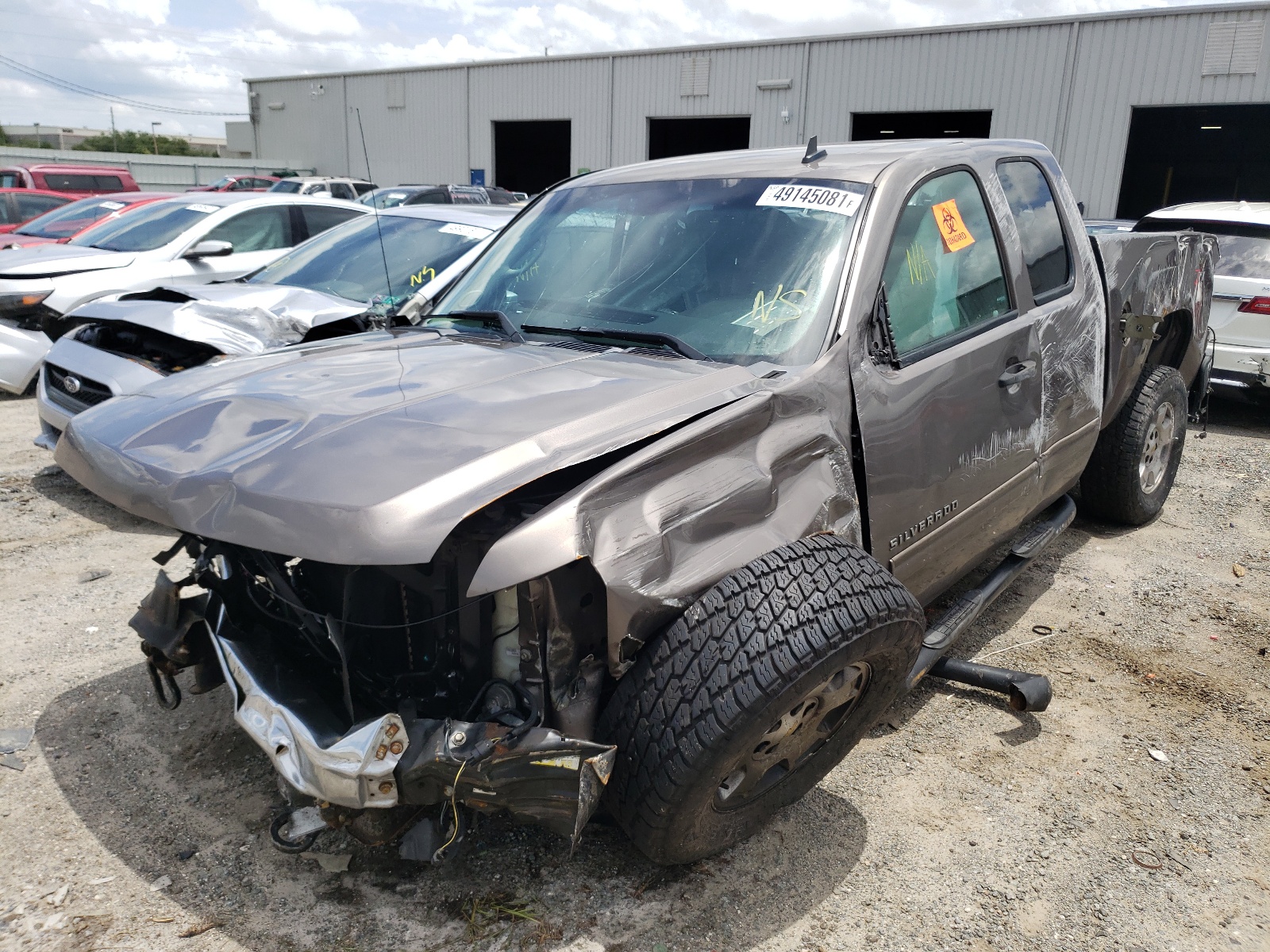 Photo 2 from auction – 2013 CHEVROLET SILVERADO with VIN 1GCRKSE7XDZ153294