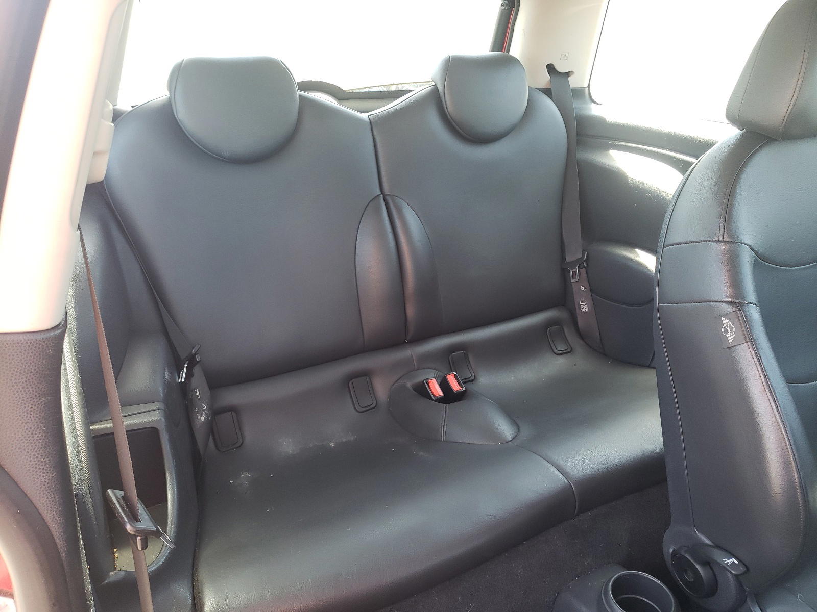 Photo 6 from auction – 2004 MINI COOPER S with VIN WMWRE33494TD83319