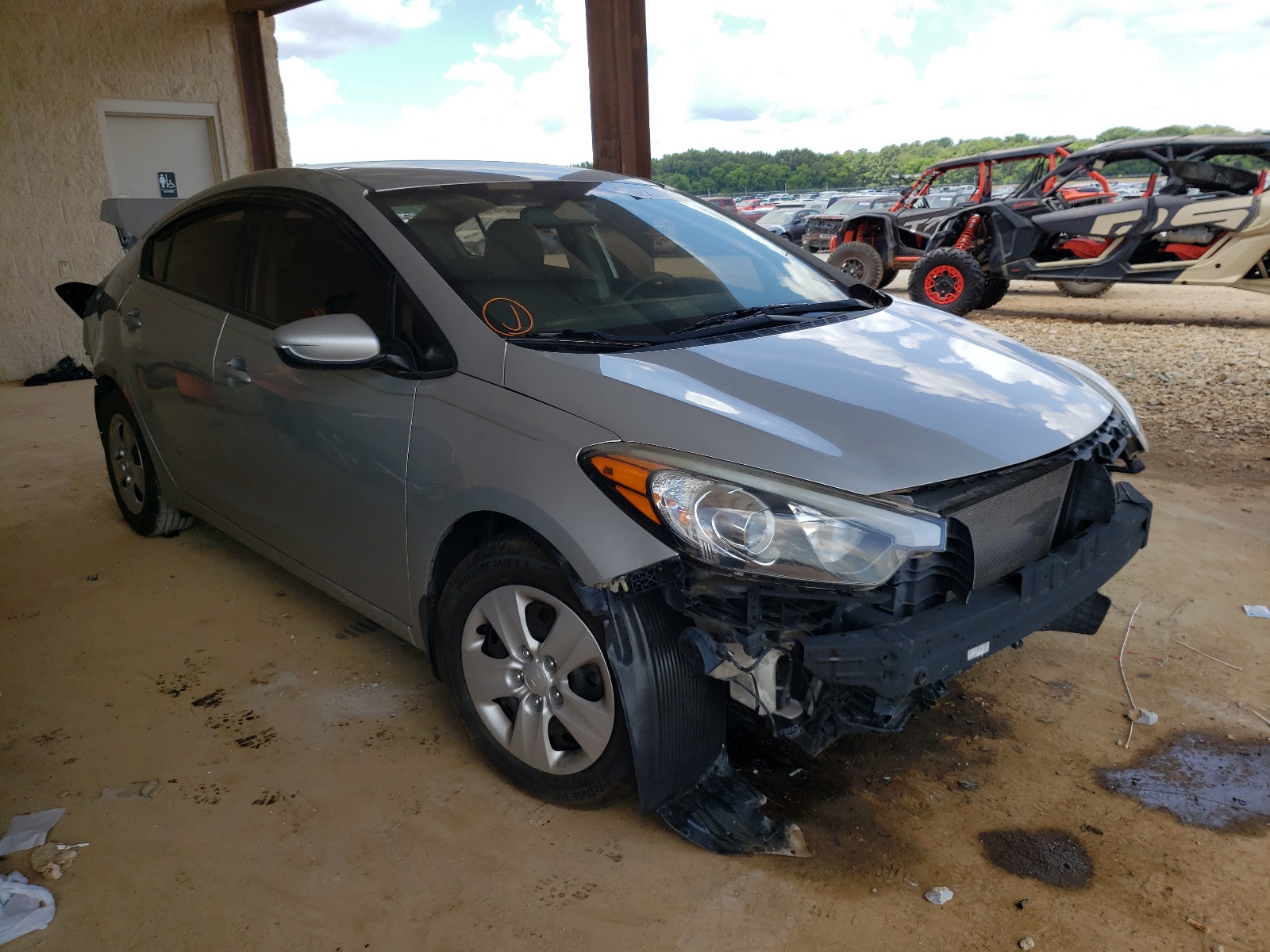 KIA FORTE LX 2016 with VIN KNAFK4A6XG5601117 - Photo from auction