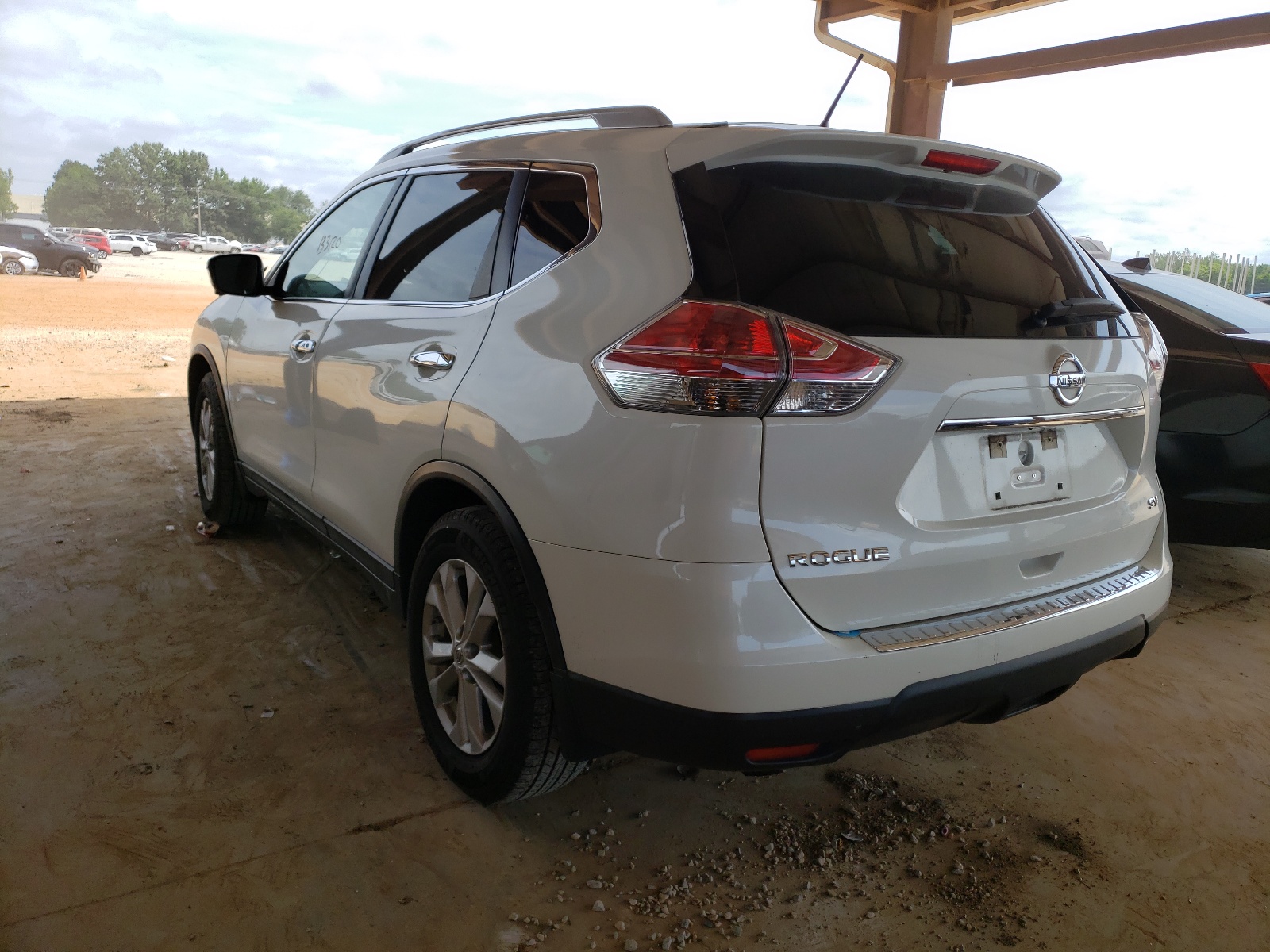 Photo 3 from auction – 2015 NISSAN ROGUE S with VIN 5N1AT2MT7FC769626