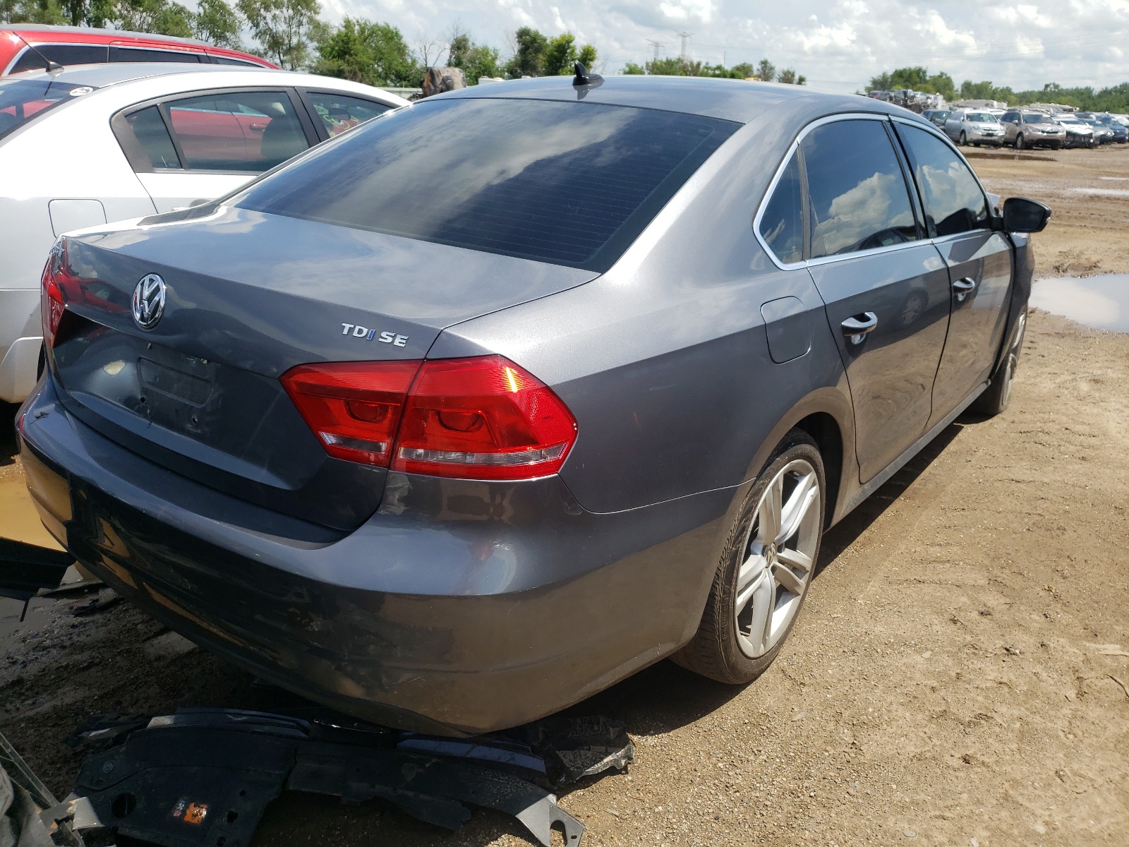 Photo 4 from auction – 2014 VOLKSWAGEN PASSAT SE with VIN 1VWBN7A35EC069894