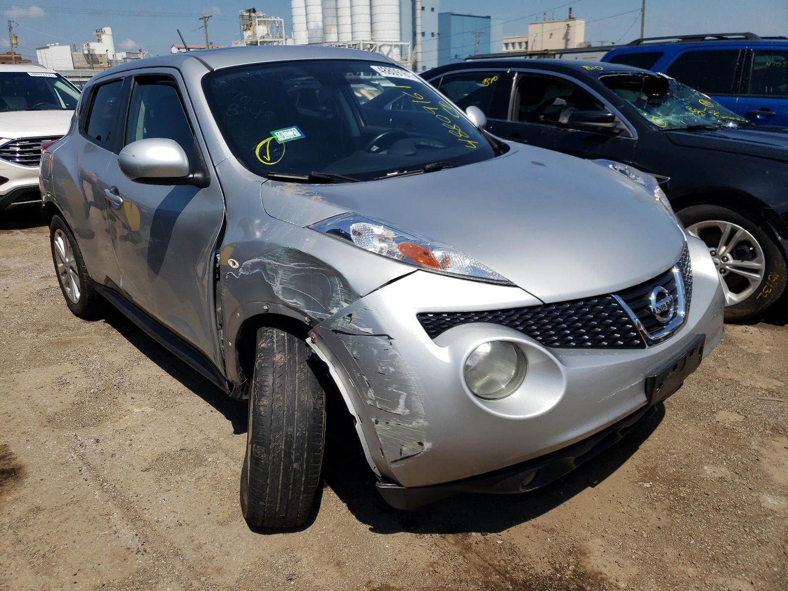 NISSAN JUKE S 2013 with VIN JN8AF5MR2DT200055 - Photo from auction