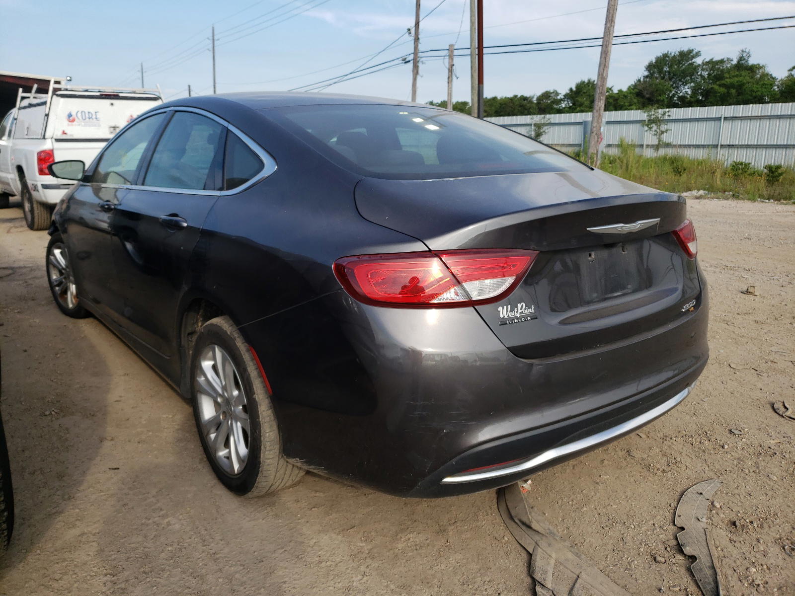 Photo 3 from auction – 2016 CHRYSLER 200 LIMITE with VIN 1C3CCCAB1GN117450