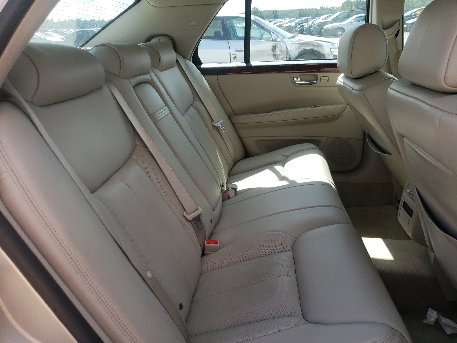 Photo 6 from auction – 2007 CADILLAC DTS with VIN 1G6KD57Y77U208548