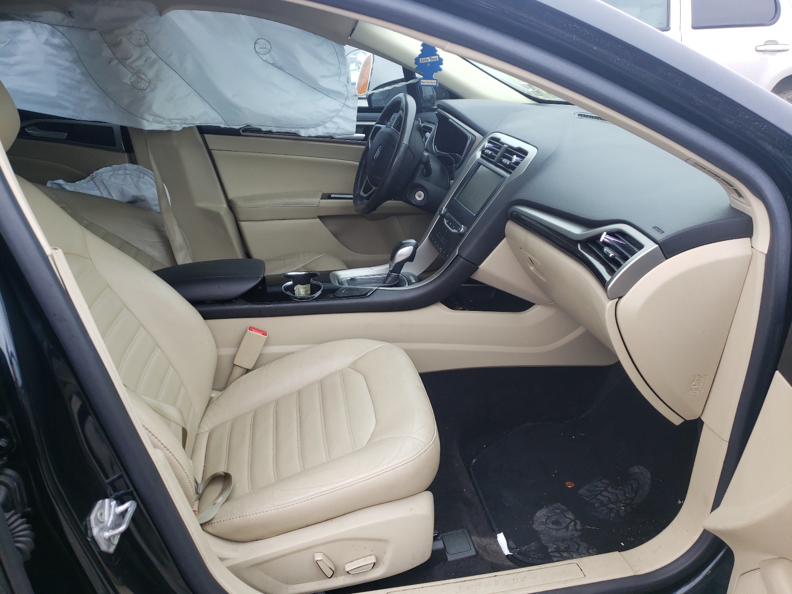 Photo 5 from auction – 2014 FORD FUSION SE with VIN 3FA6P0H92ER202148