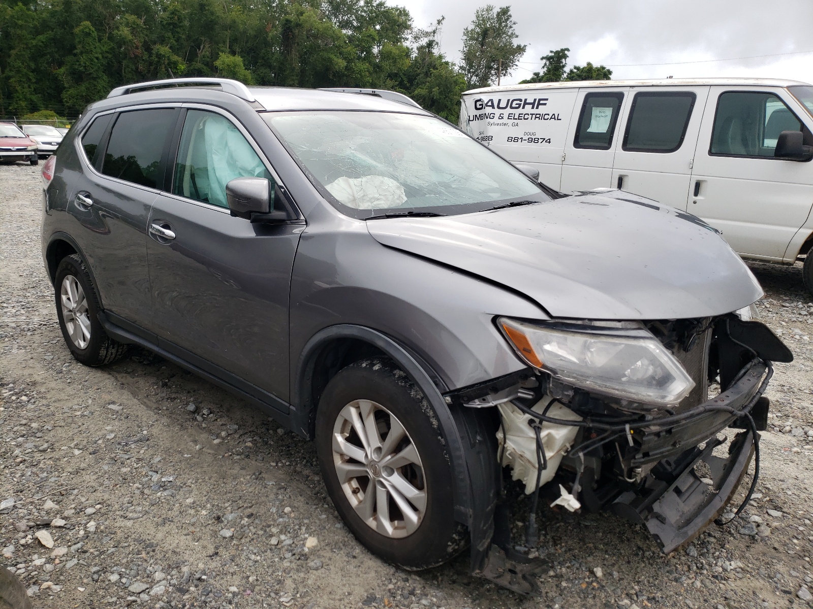 NISSAN ROGUE S 2016 with VIN KNMAT2MV2GP618757 - Photo from auction