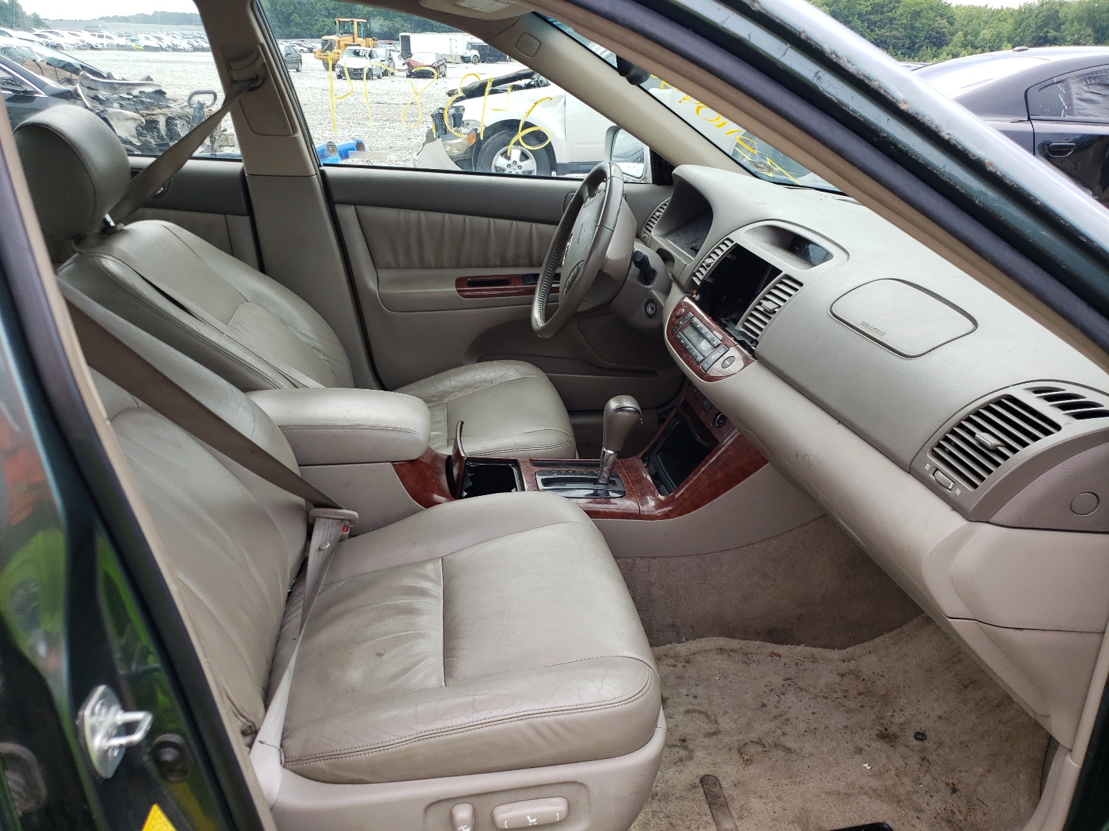 Photo 5 from auction – 2006 TOYOTA CAMRY LE with VIN JTDBF30K560169658