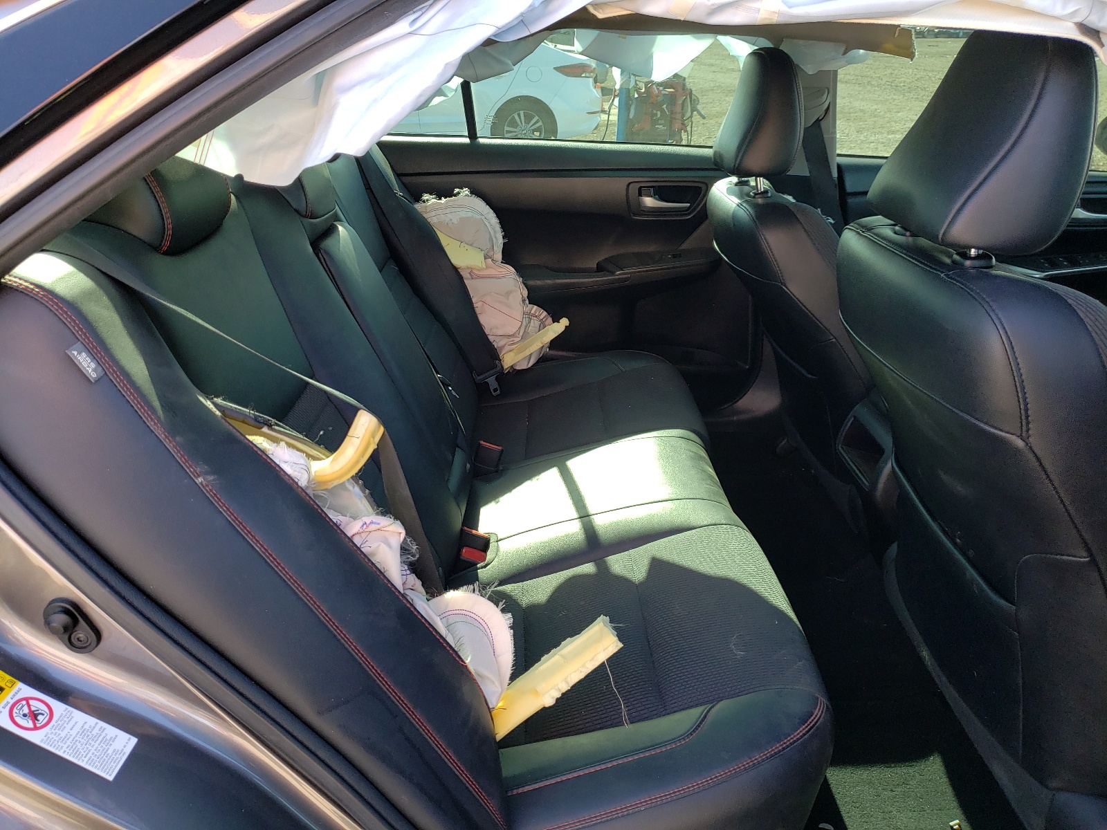Photo 6 from auction – 2017 TOYOTA CAMRY LE with VIN 4T1BF1FK0HU341937