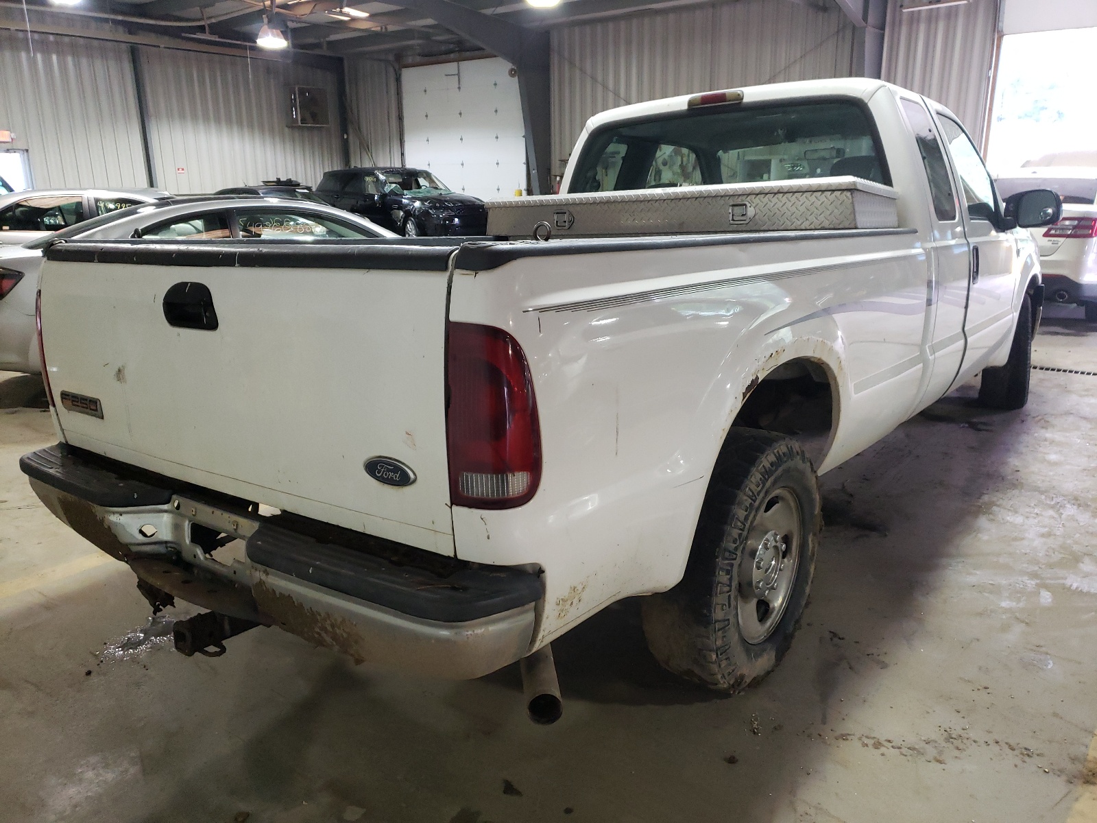 Photo 4 from auction – 2005 FORD F250 SUPER with VIN 1FTSX20515EA50508