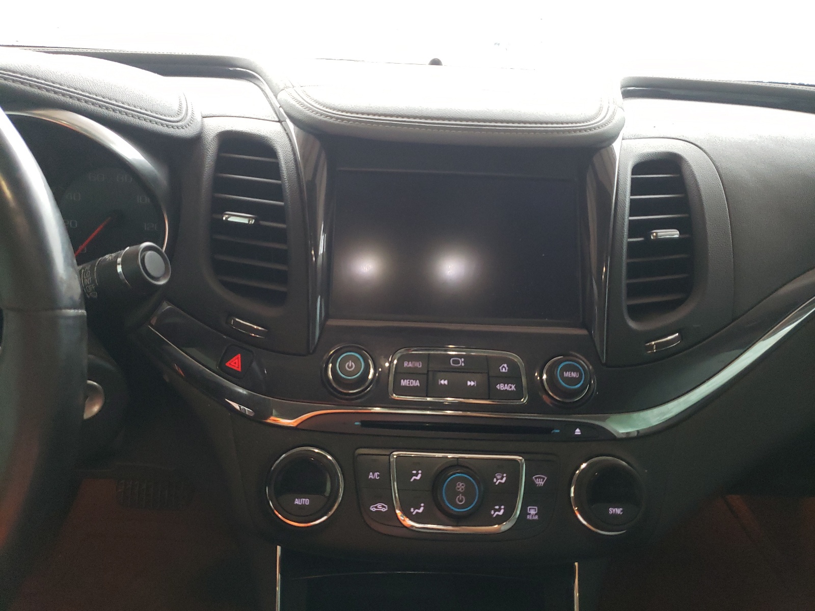 Photo 9 from auction – 2014 CHEVROLET IMPALA LT with VIN 2G1125S35E9128601
