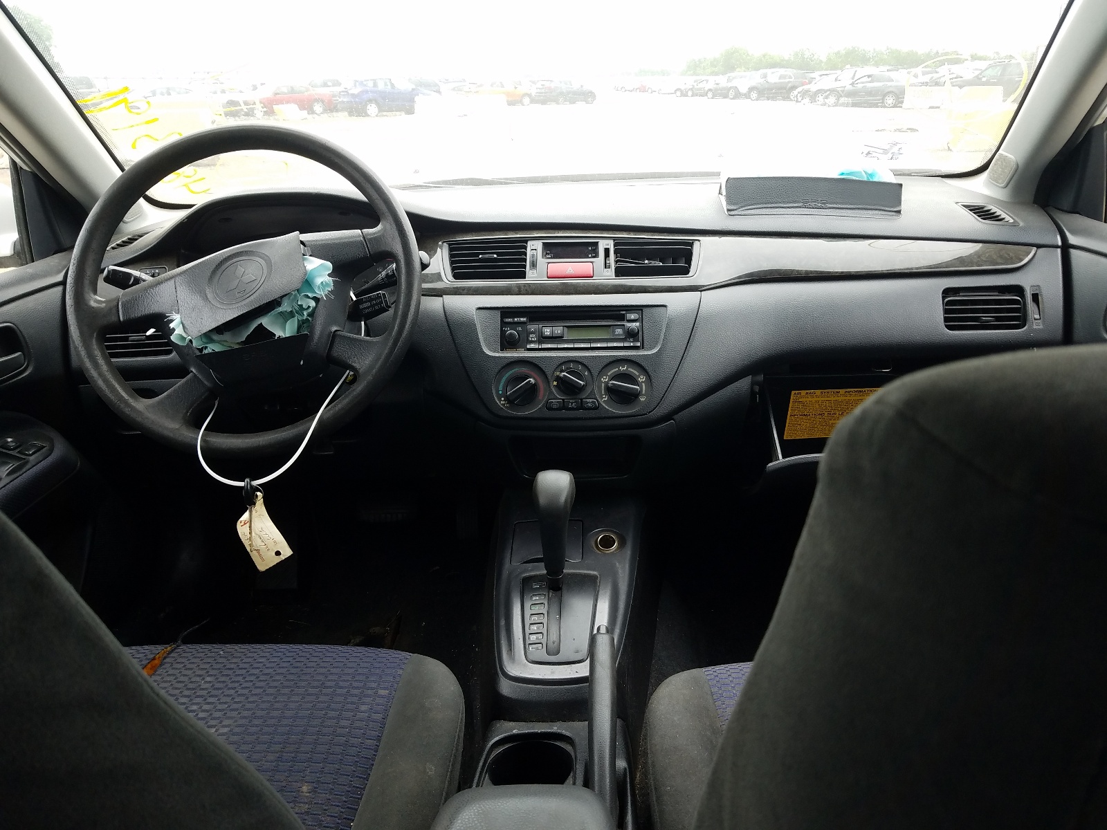 Zdjęcie 9 z aukcji – 2003 MITSUBISHI LANCER LS z VIN JA3AJ36E43U094966