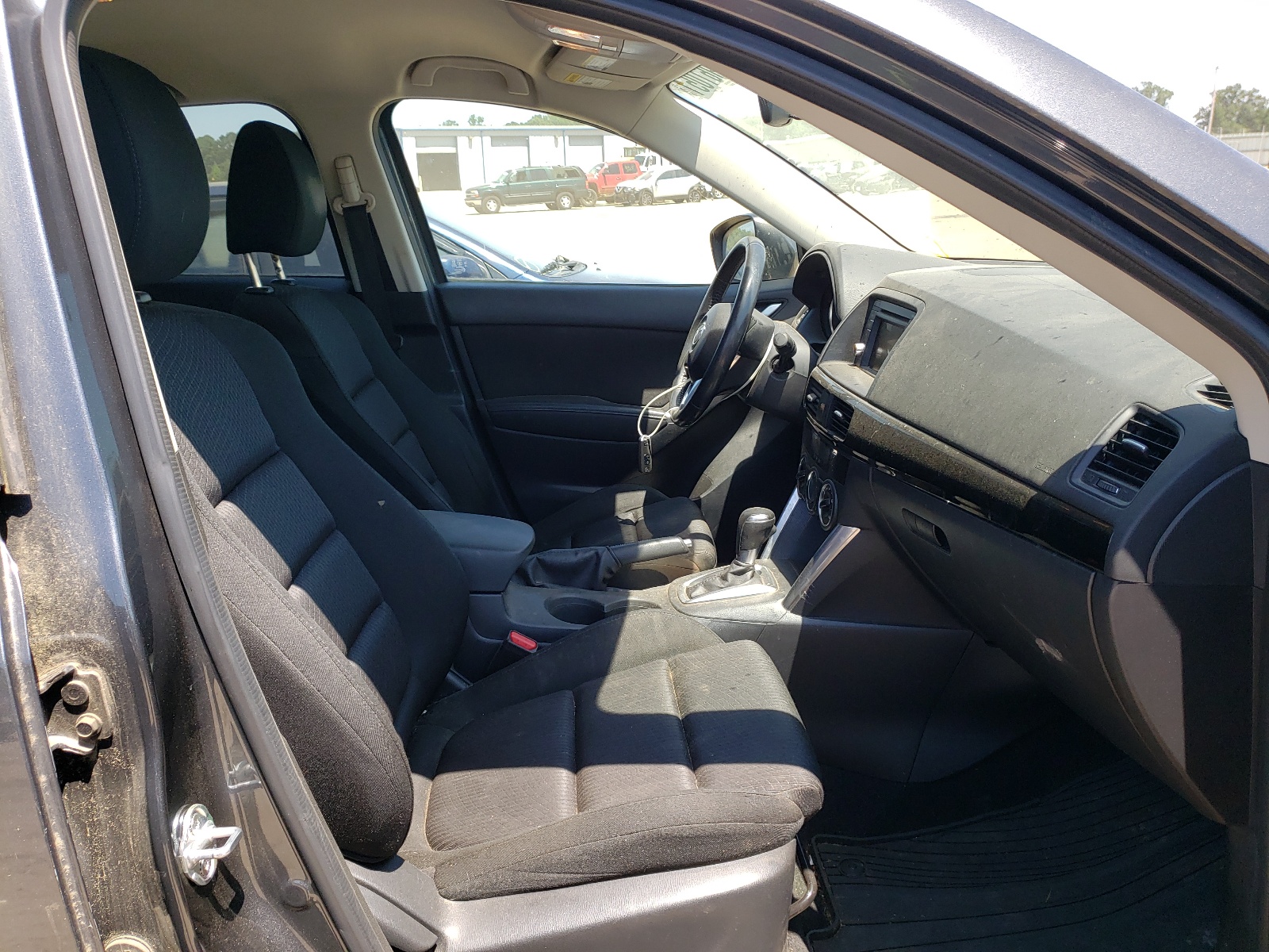 Photo 5 from auction – 2014 MAZDA CX-5 TOURI with VIN JM3KE2CY1E0411252