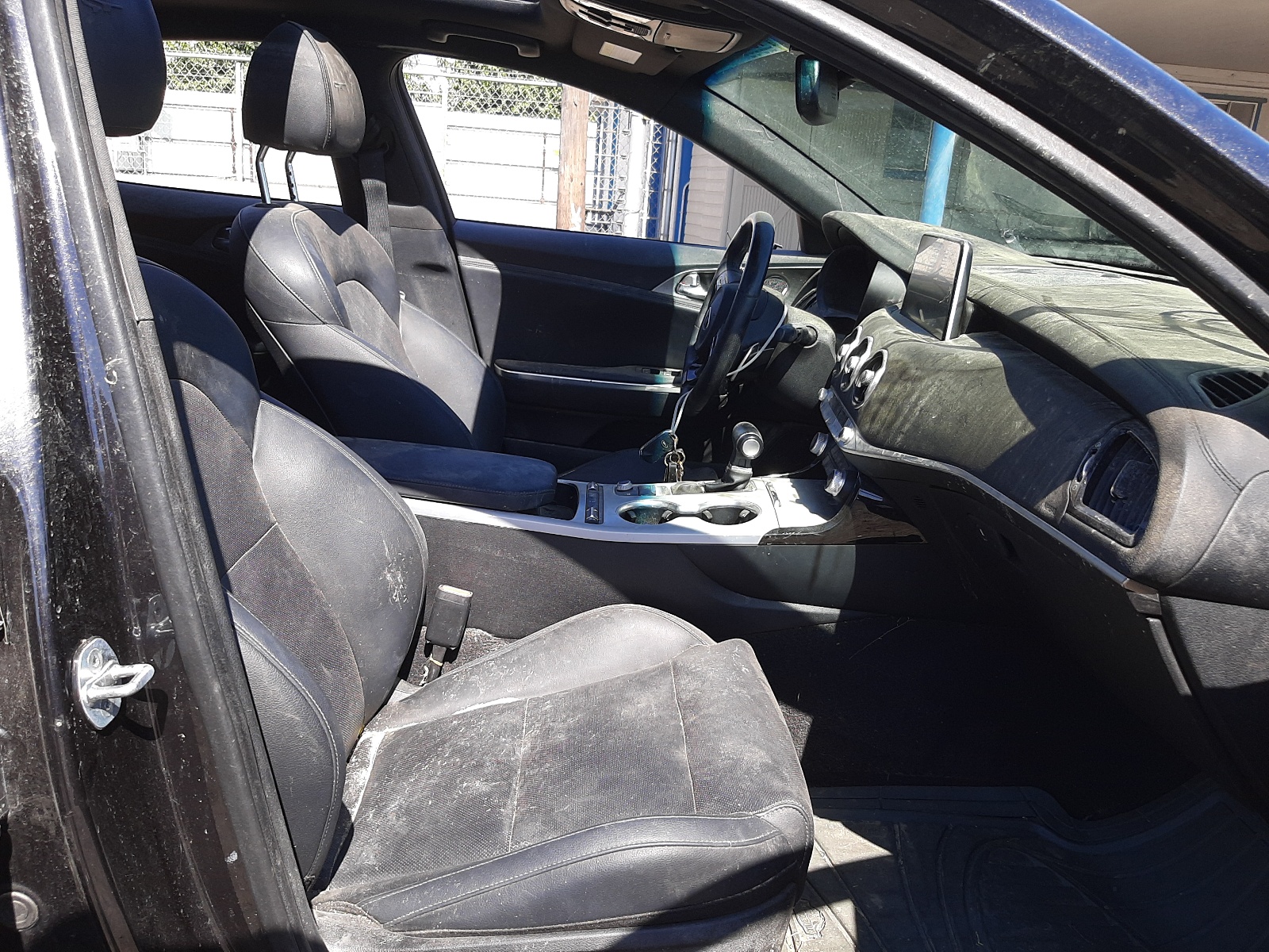 Photo 5 from auction – 2019 KIA STINGER GT with VIN KNAE45LCXK6049555
