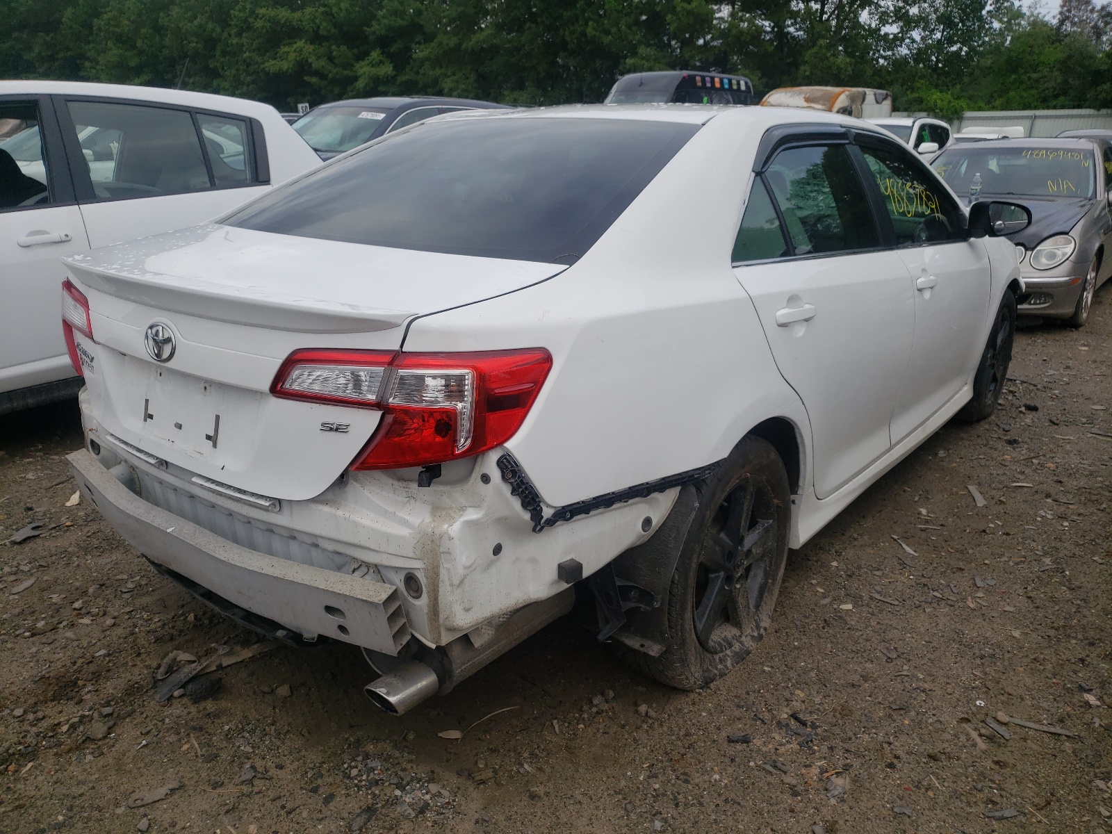 Photo 4 from auction – 2014 TOYOTA CAMRY L with VIN 4T1BF1FK0EU378207