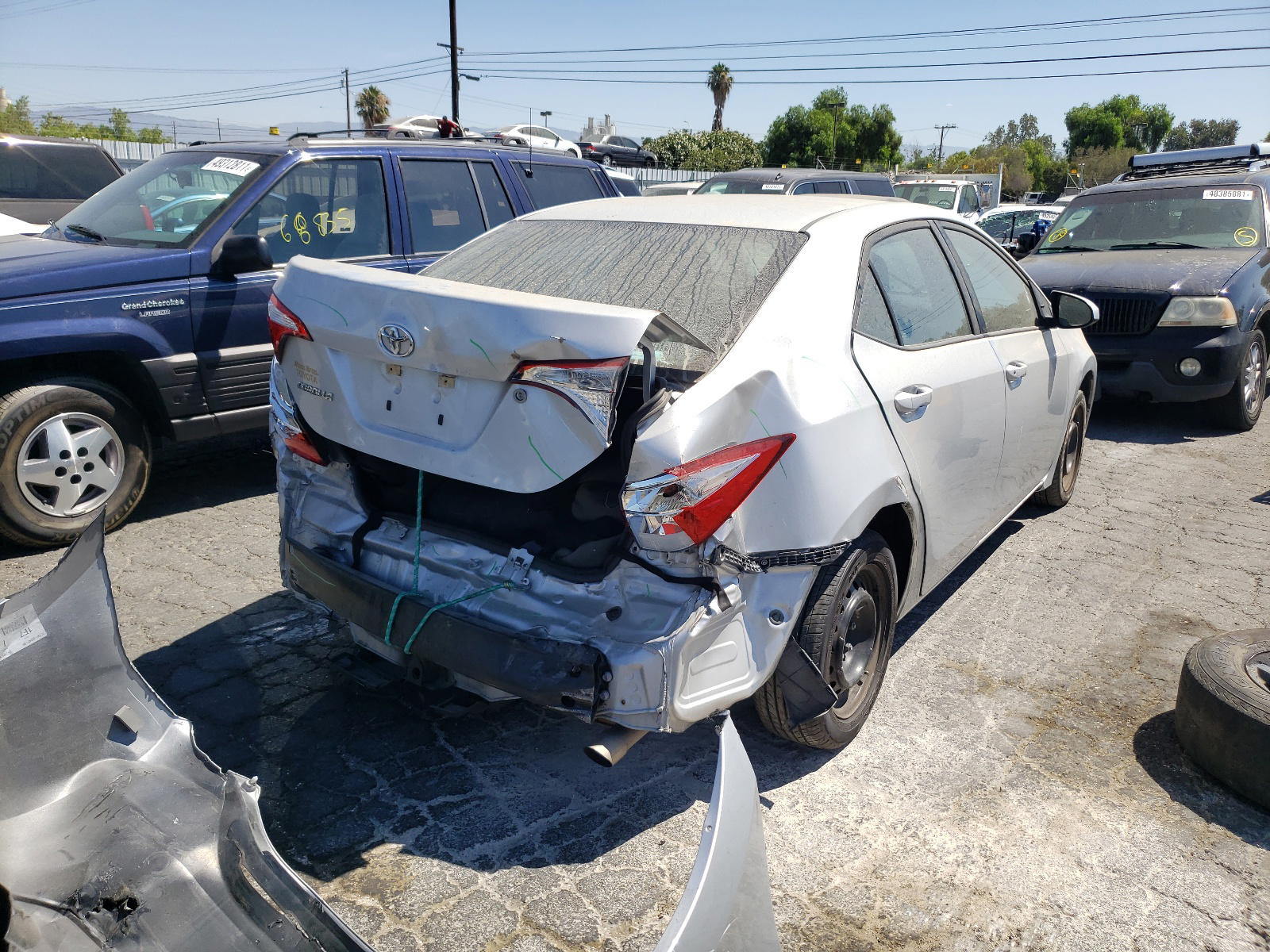 Photo 4 from auction – 2016 TOYOTA COROLLA L with VIN 5YFBURHE8GP456300