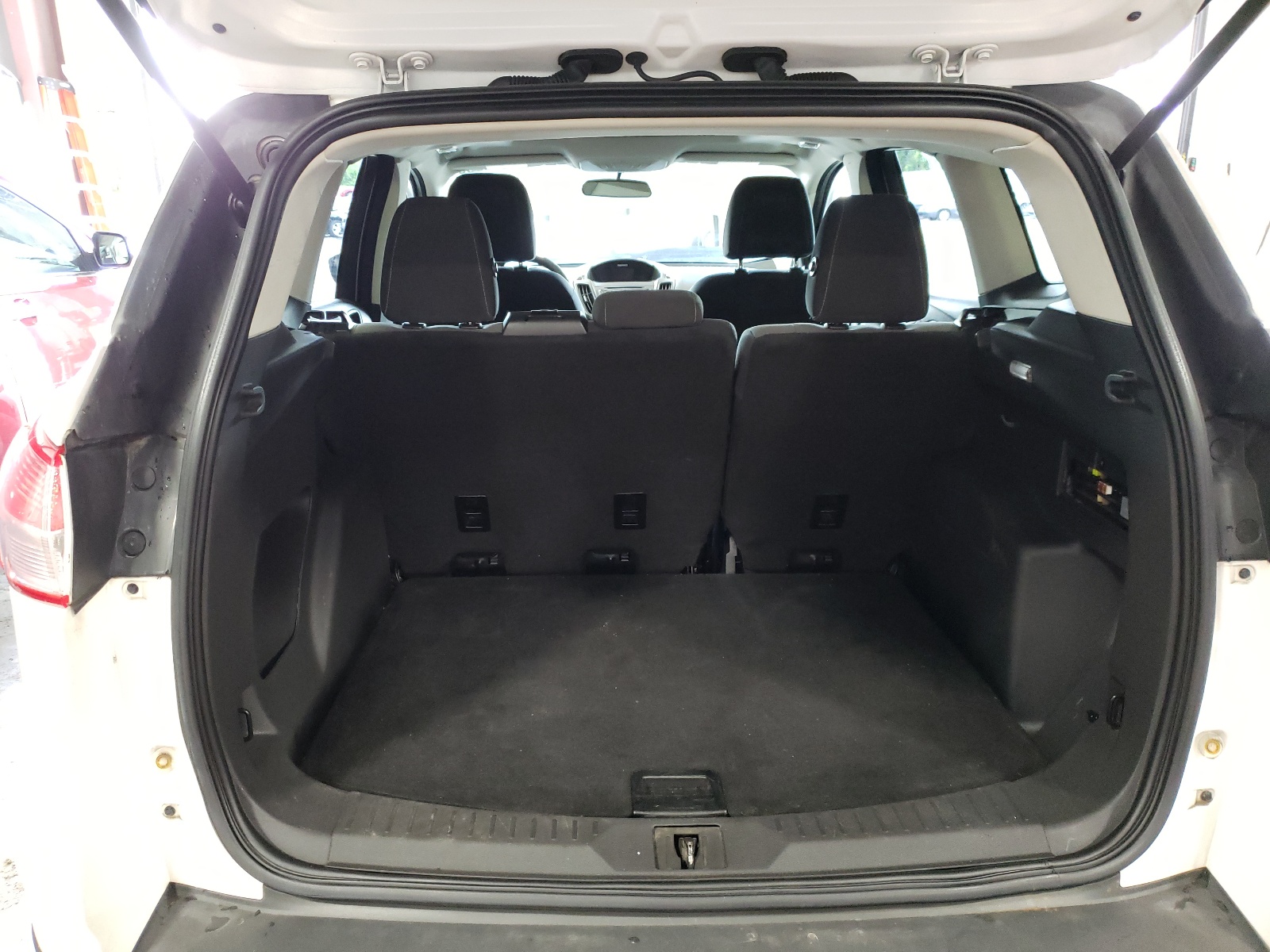 Photo 9 from auction – 2013 FORD ESCAPE SE with VIN 1FMCU9G9XDUA18428