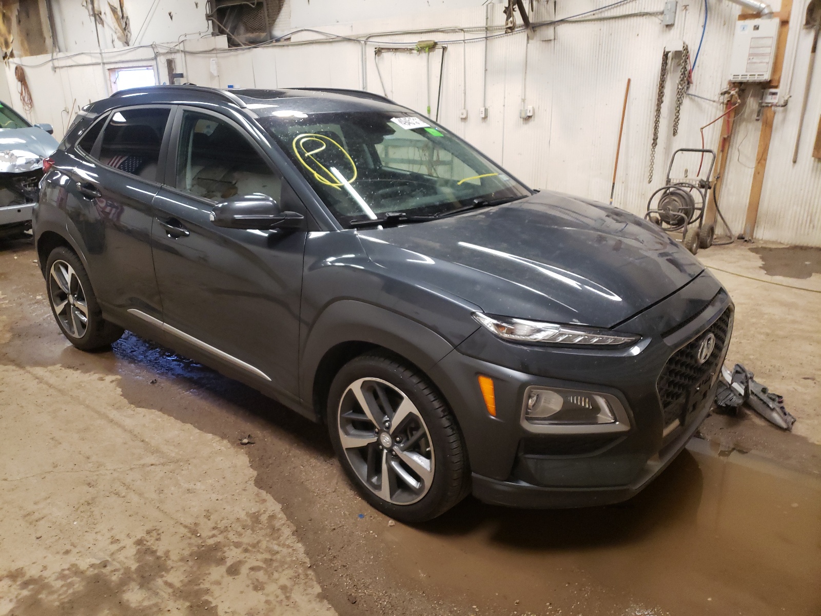 HYUNDAI KONA LIMIT 2018 with VIN KM8K3CA54JU066987 - Photo from auction