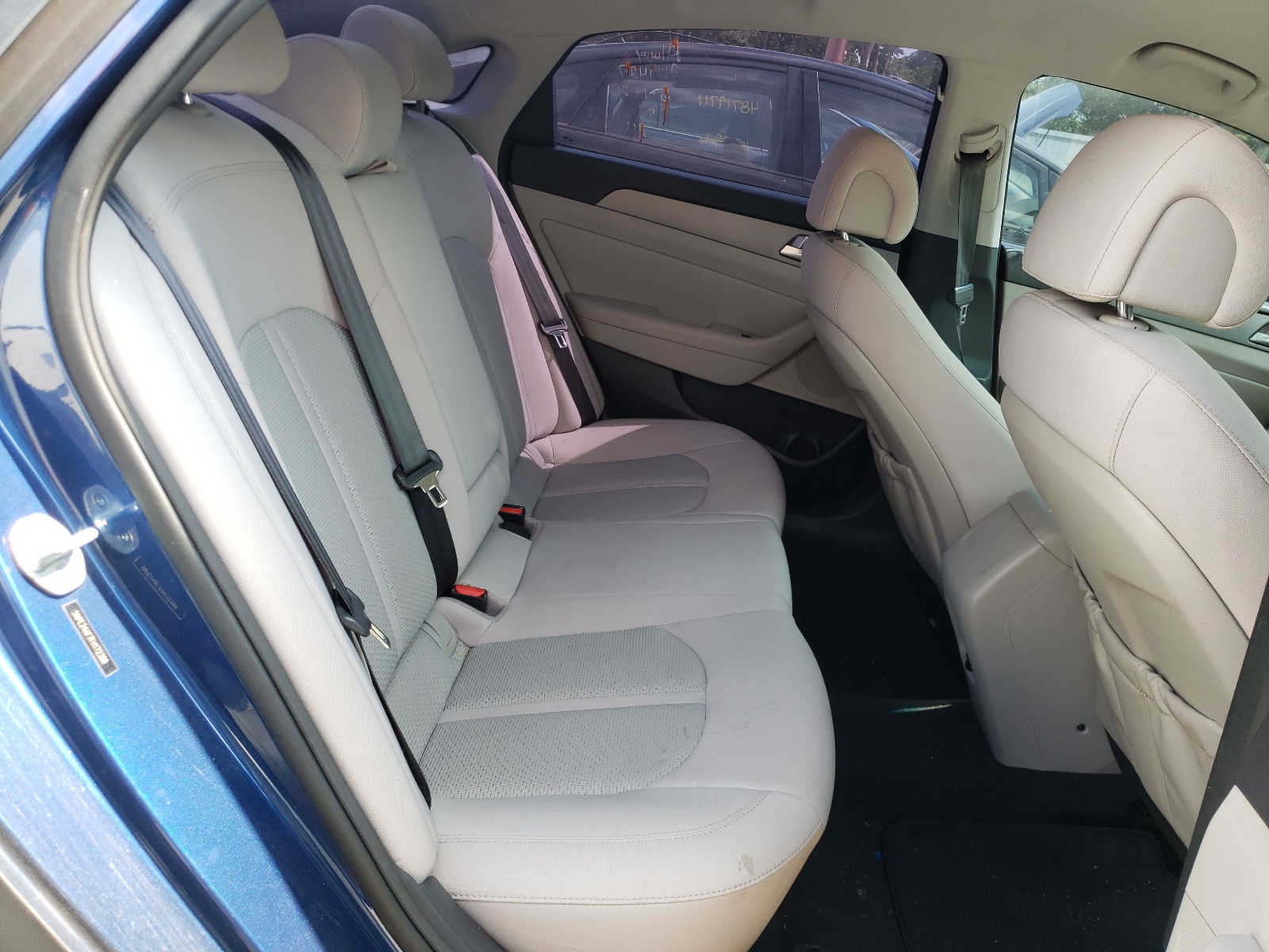 Photo 6 from auction – 2015 HYUNDAI SONATA SE with VIN 5NPE24AF7FH172399