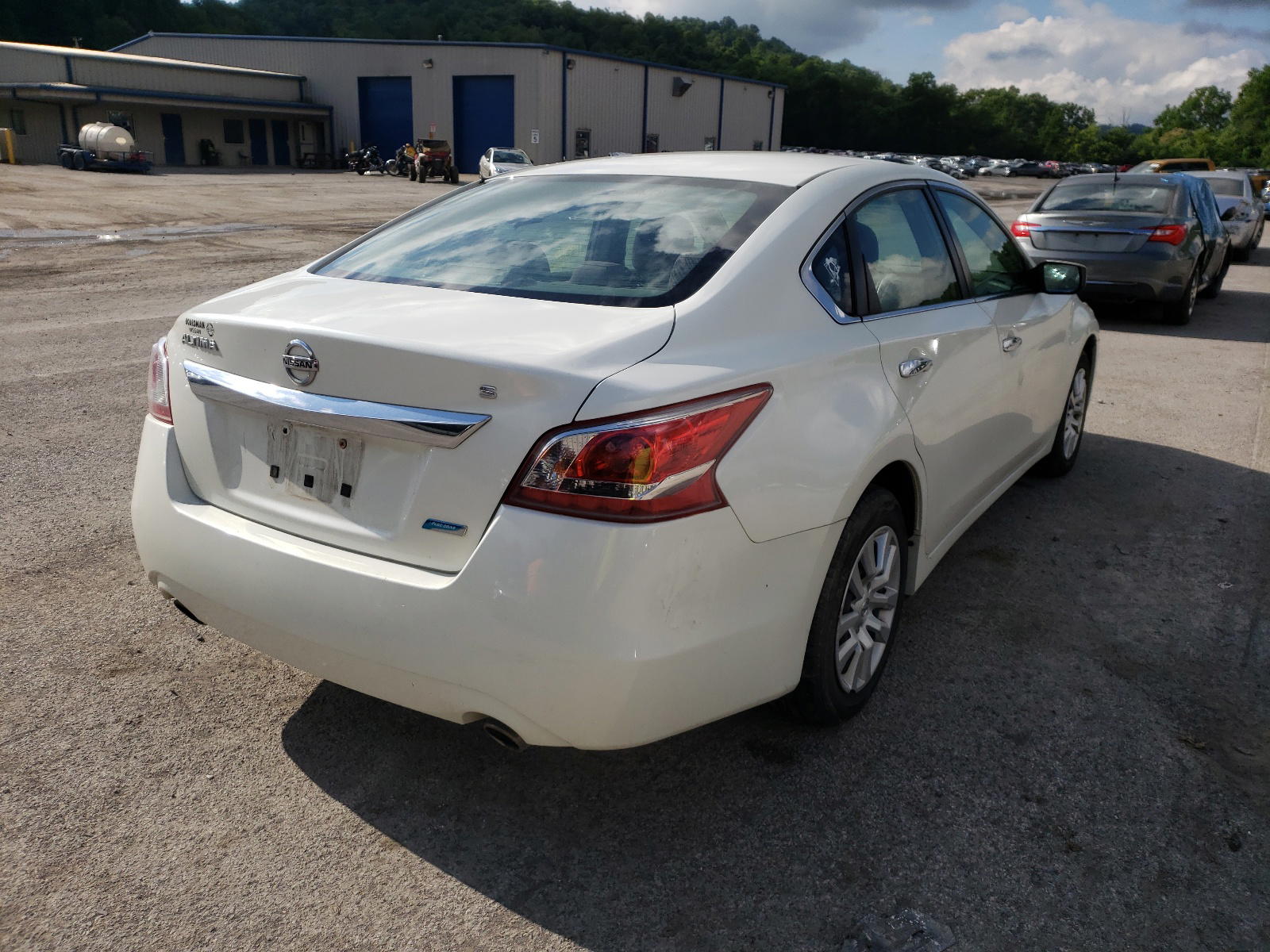Photo 4 from auction – 2013 NISSAN ALTIMA with VIN 1N4AL3AP5DC229874