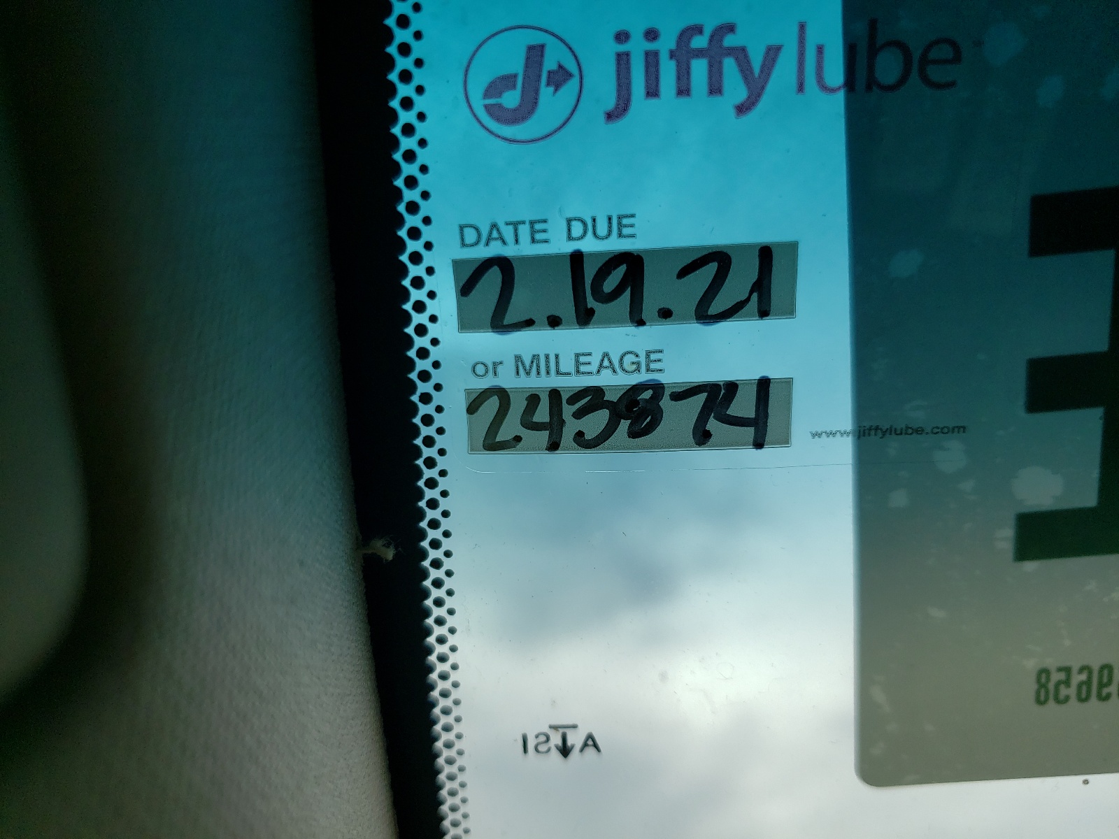 Photo 8 from auction – 2006 TOYOTA CAMRY LE with VIN JTDBF30K560169658