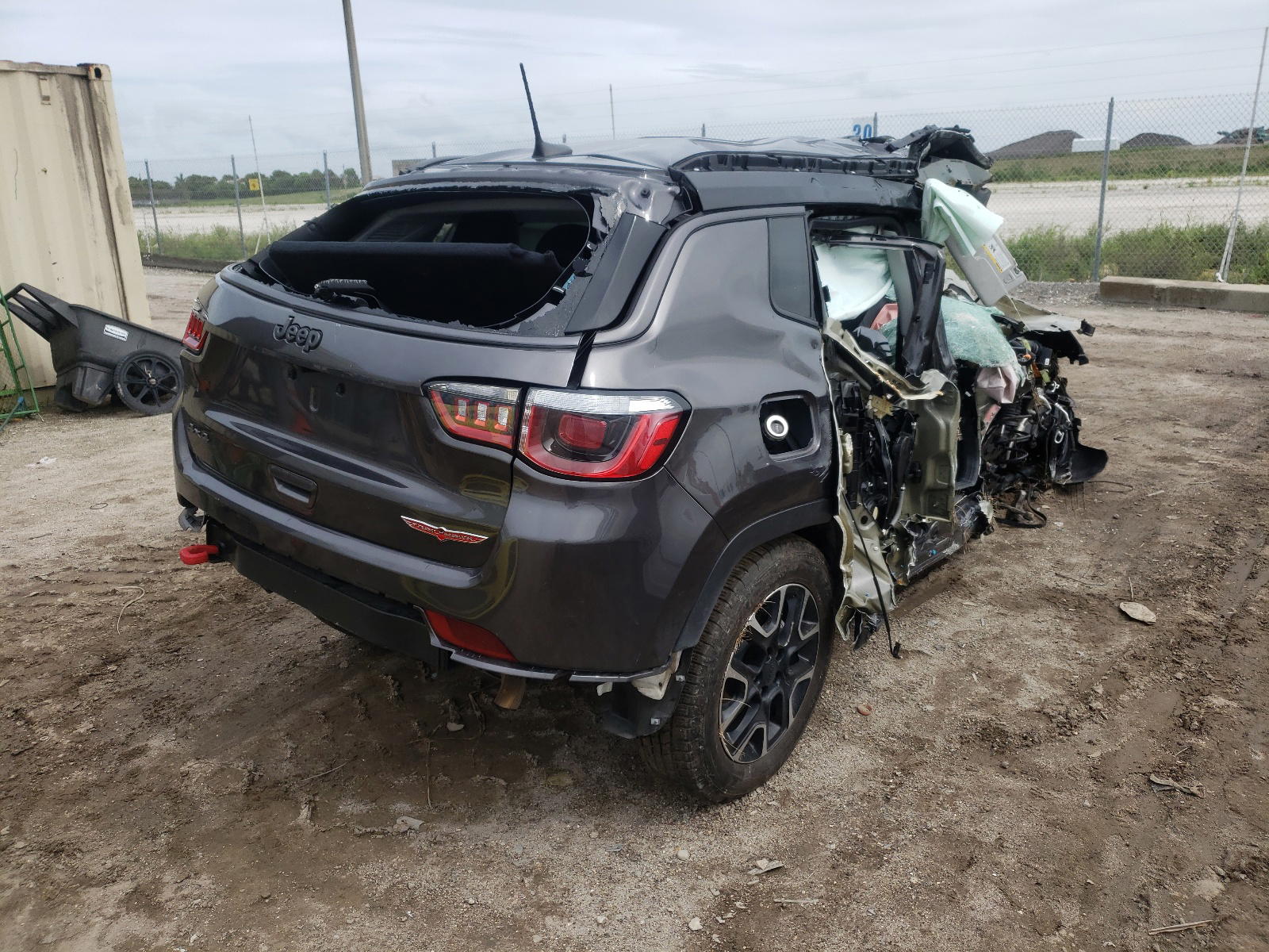 Photo 4 from auction – 2020 JEEP COMPASS TR with VIN 3C4NJDDB9LT171570