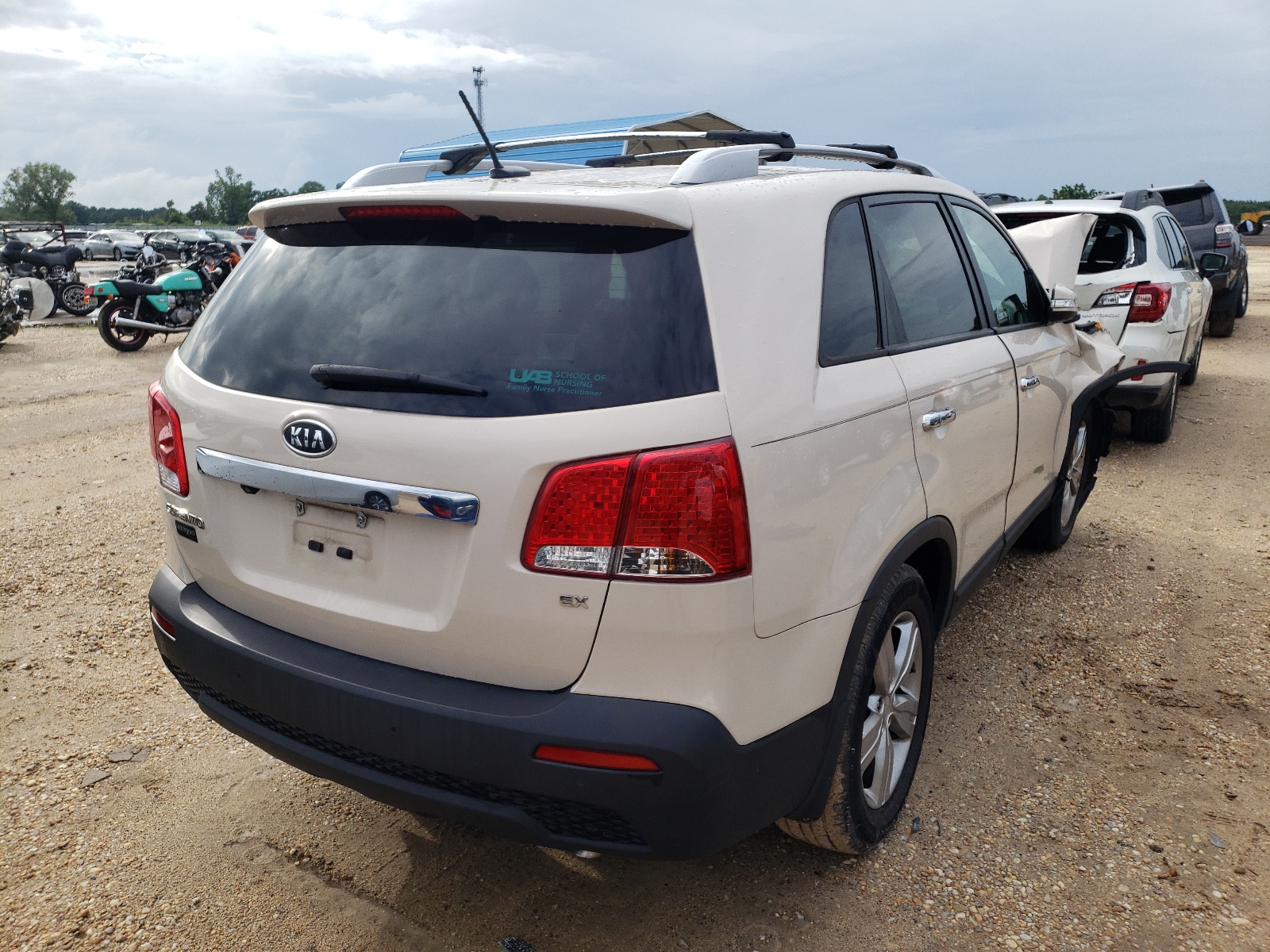 Photo 4 from auction – 2012 KIA SORENTO EX with VIN 5XYKU3A68CG208756