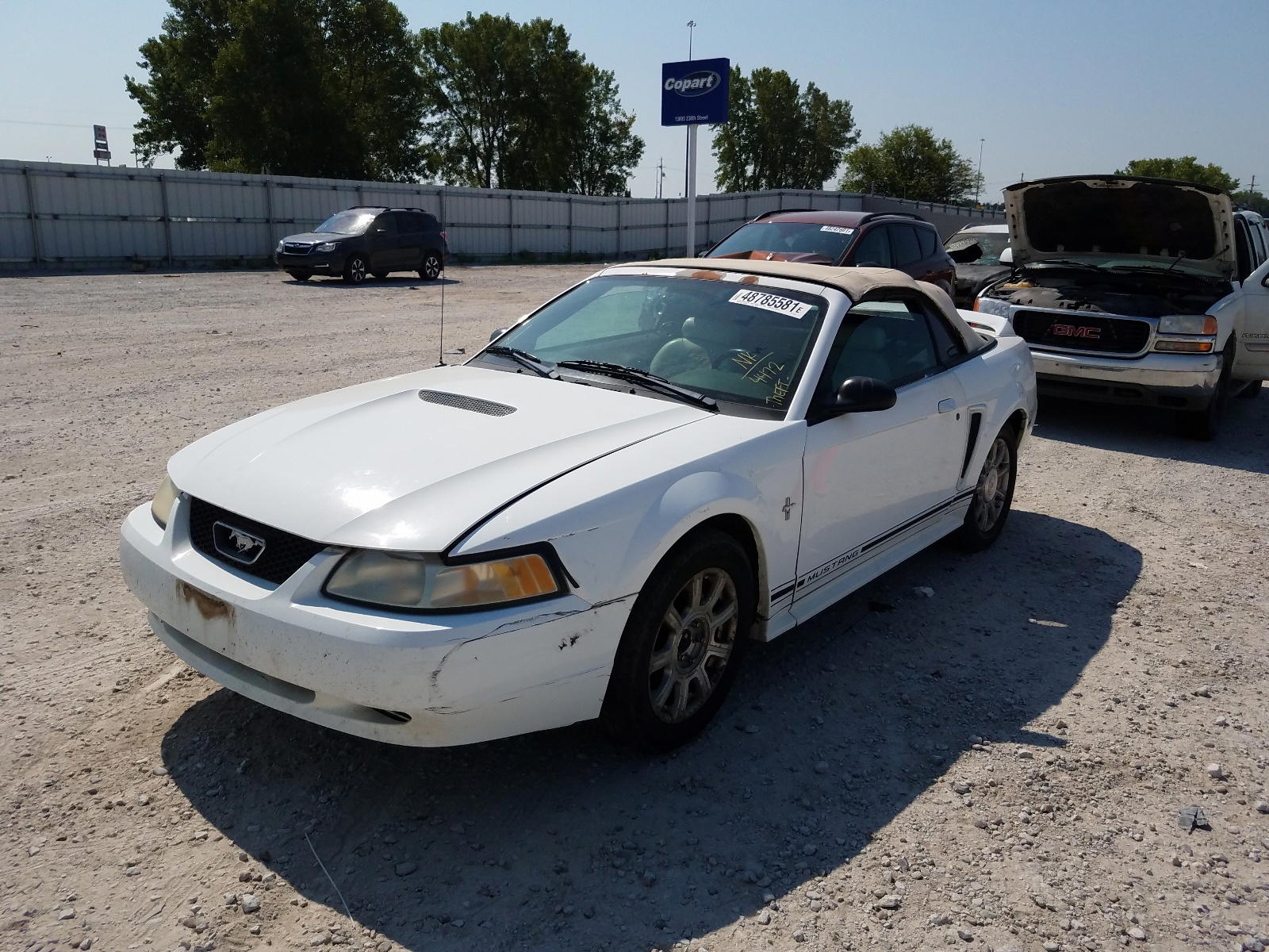 Photo 2 from auction – 2000 FORD MUSTANG with VIN 1FAFP4448YF314472