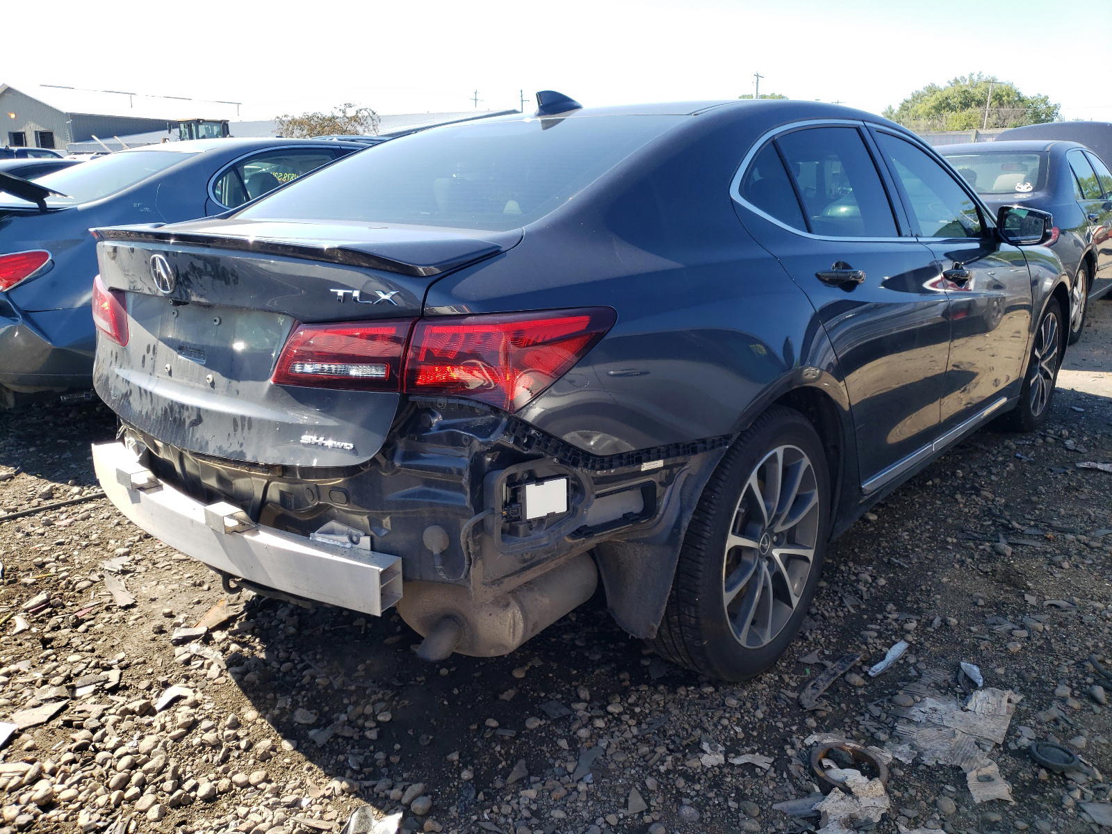 Photo 4 from auction – 2015 ACURA TLX TECH with VIN 19UUB3F51FA006359