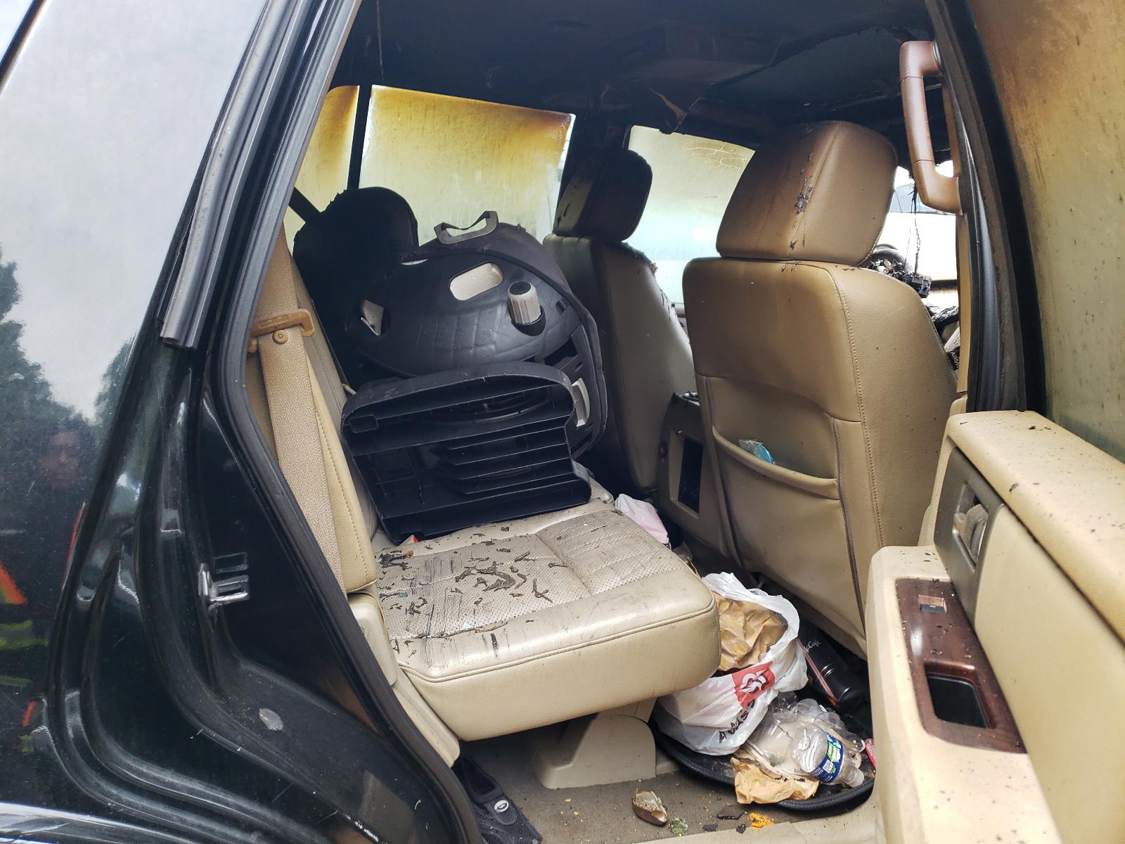 Photo 6 from auction – 2007 FORD EXPEDITION with VIN 1FMFU195X7LA08985