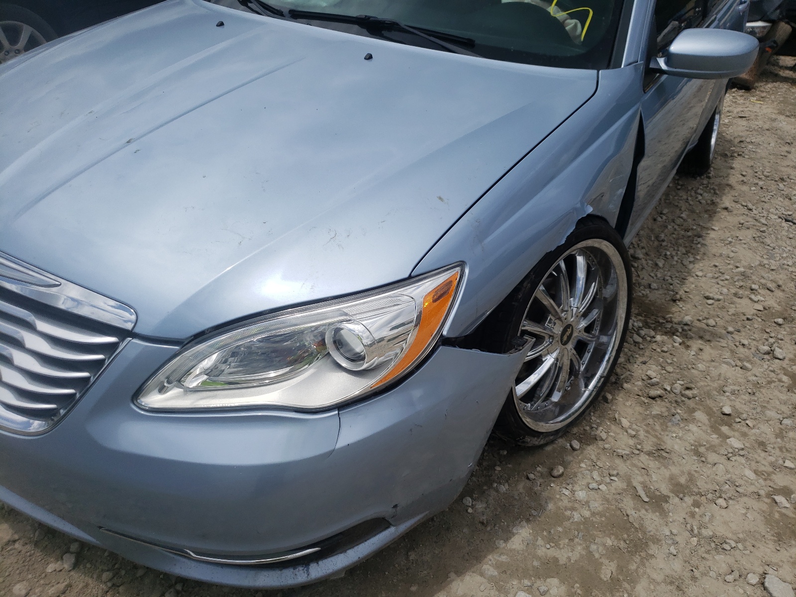 Photo 9 from auction – 2014 CHRYSLER 200 LX with VIN 1C3CCBAG6EN178814