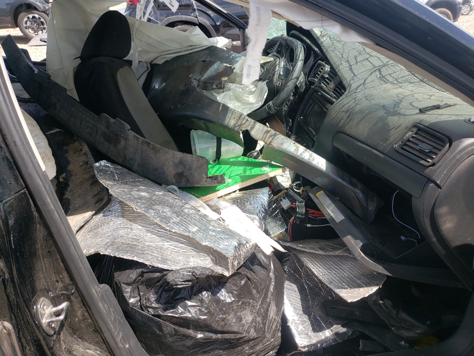 Photo 5 from auction – 2015 VOLKSWAGEN JETTA BASE with VIN 3VW2K7AJ2FM241550