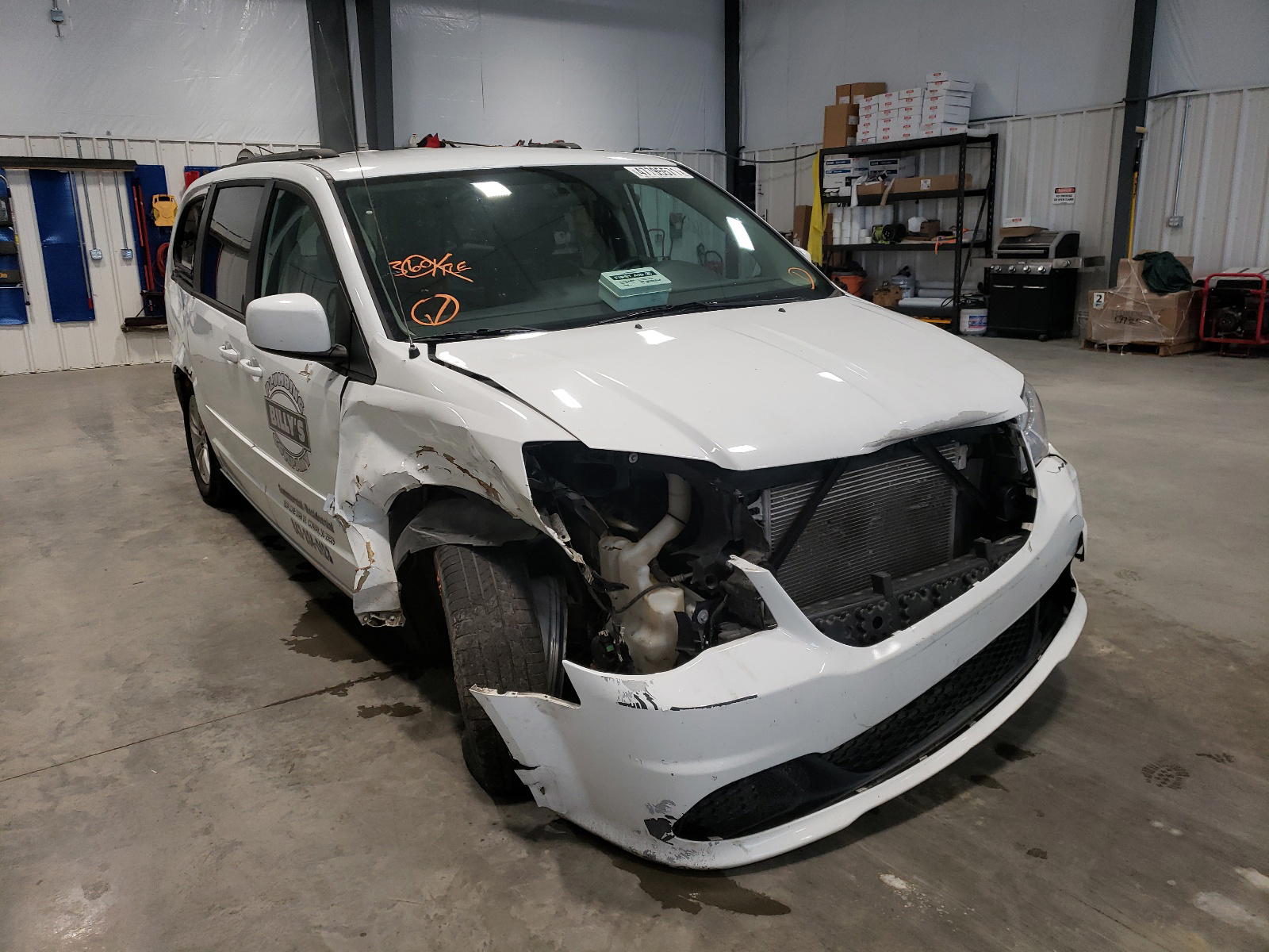 DODGE GRAND CARA 2016 with VIN 2C4RDGCGXGR395964 - Photo from auction