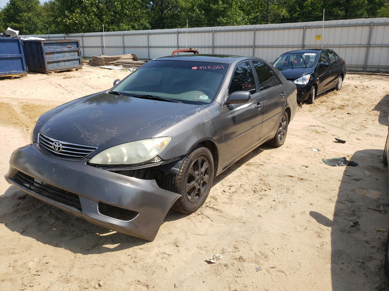 Photo 2 from auction – 2005 TOYOTA CAMRY with VIN 4T1BF32K85U597935