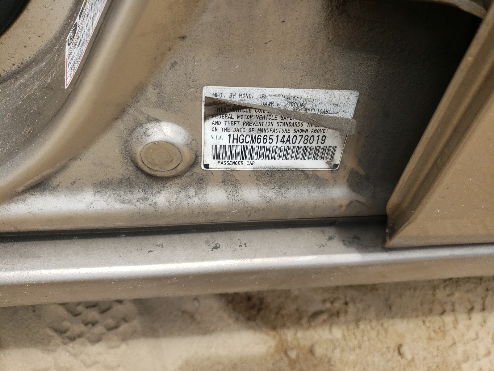 Photo 10 from auction – 2004 HONDA ACCORD EX with VIN 1HGCM66514A078019